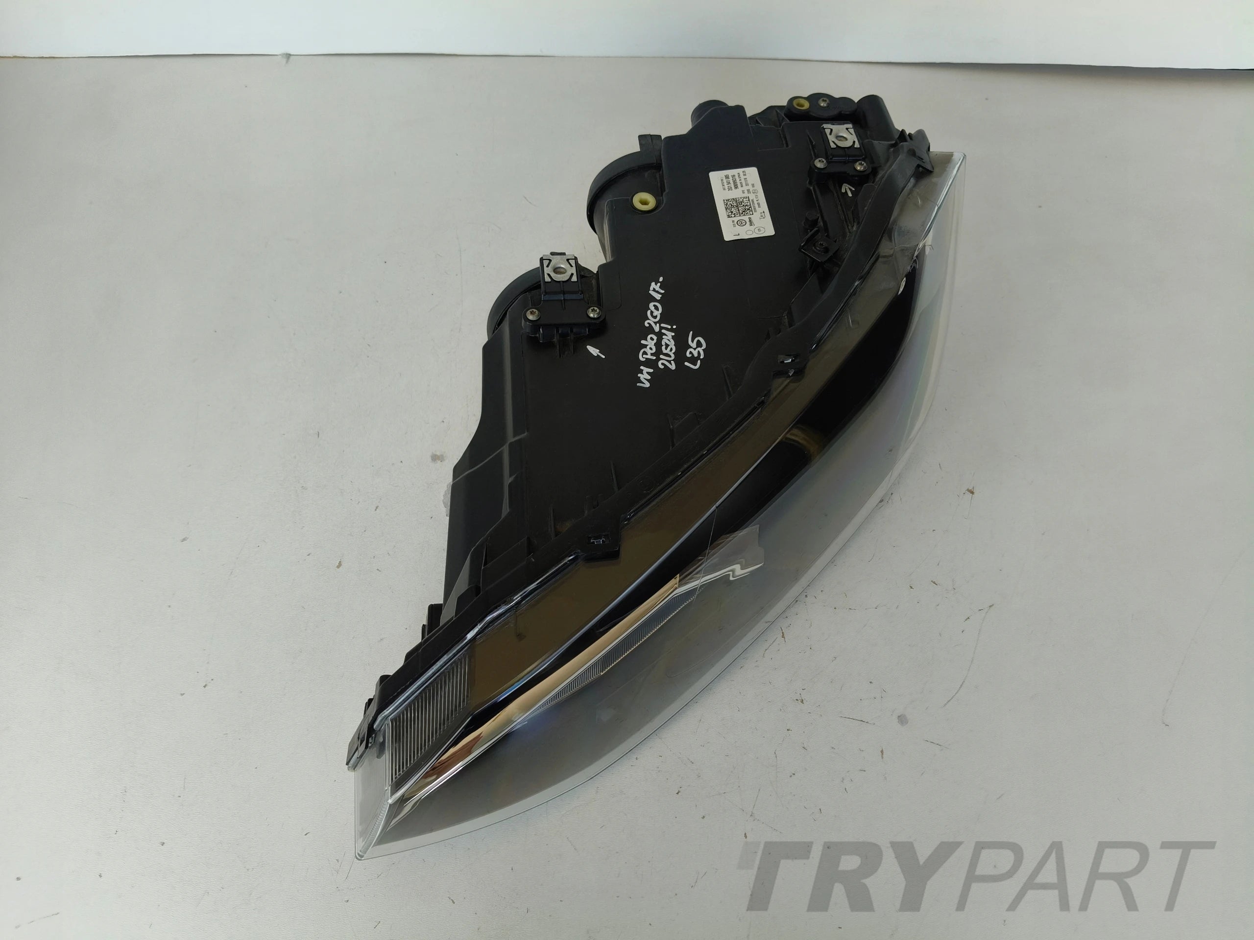 LEFT HEADLIGHT LAMP VW POLO 2G 2G0 17-