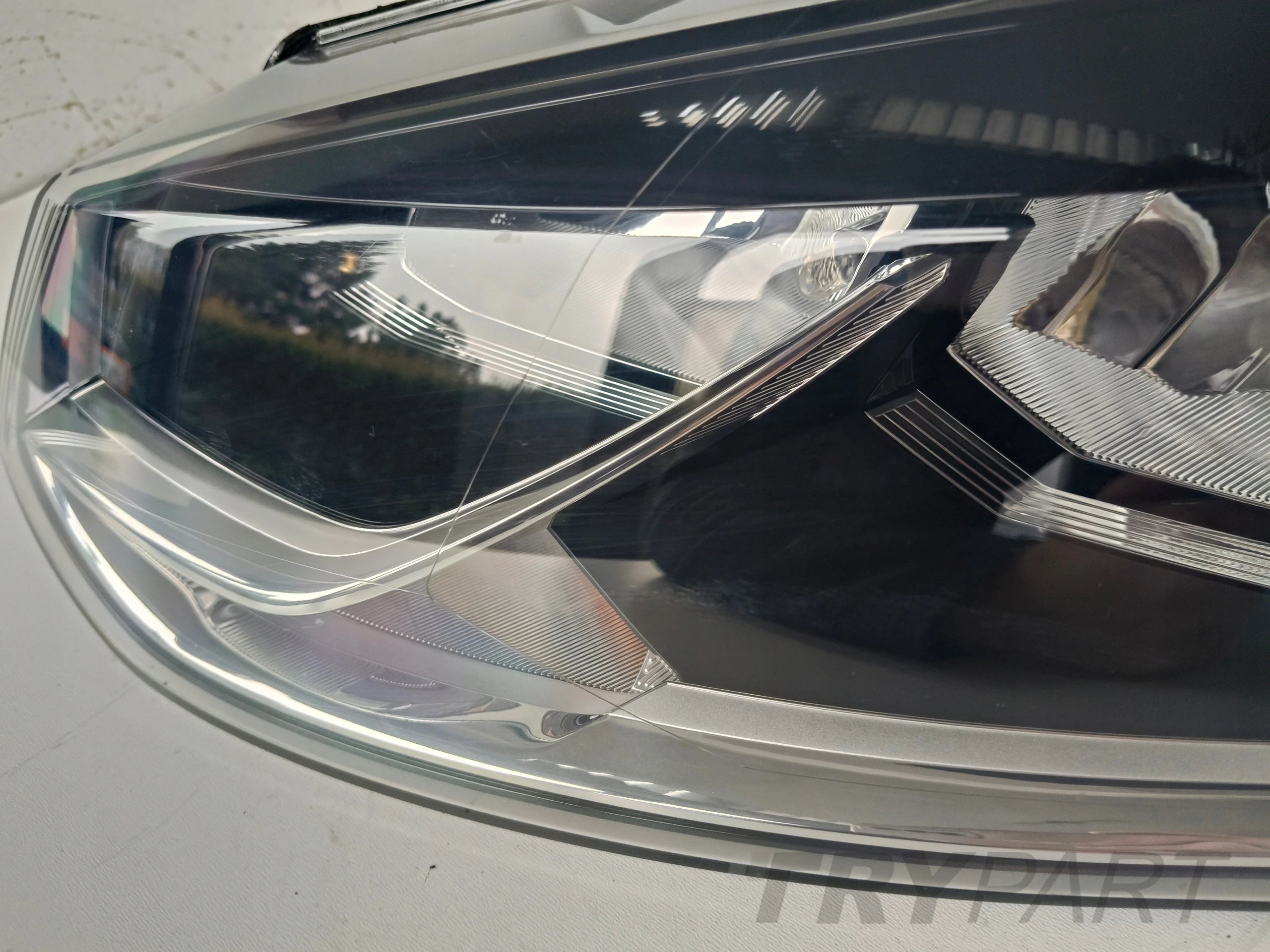 LEFT HEADLIGHT LAMP VW POLO 6C 6C0 14-17 LIFT