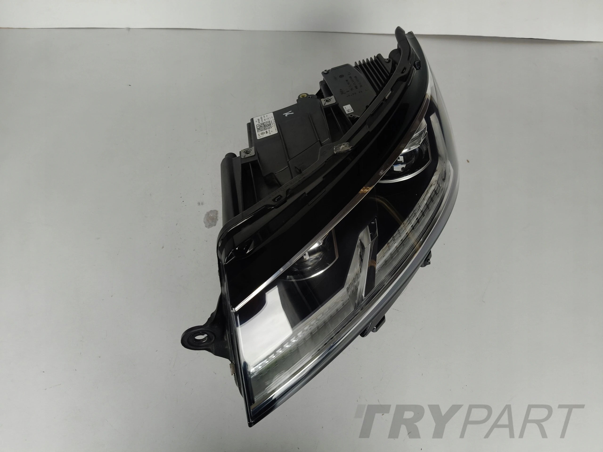 LEFT HEADLIGHT LAMP VW T6 T6.1 7L 7LA 19- LIFT FULL LED