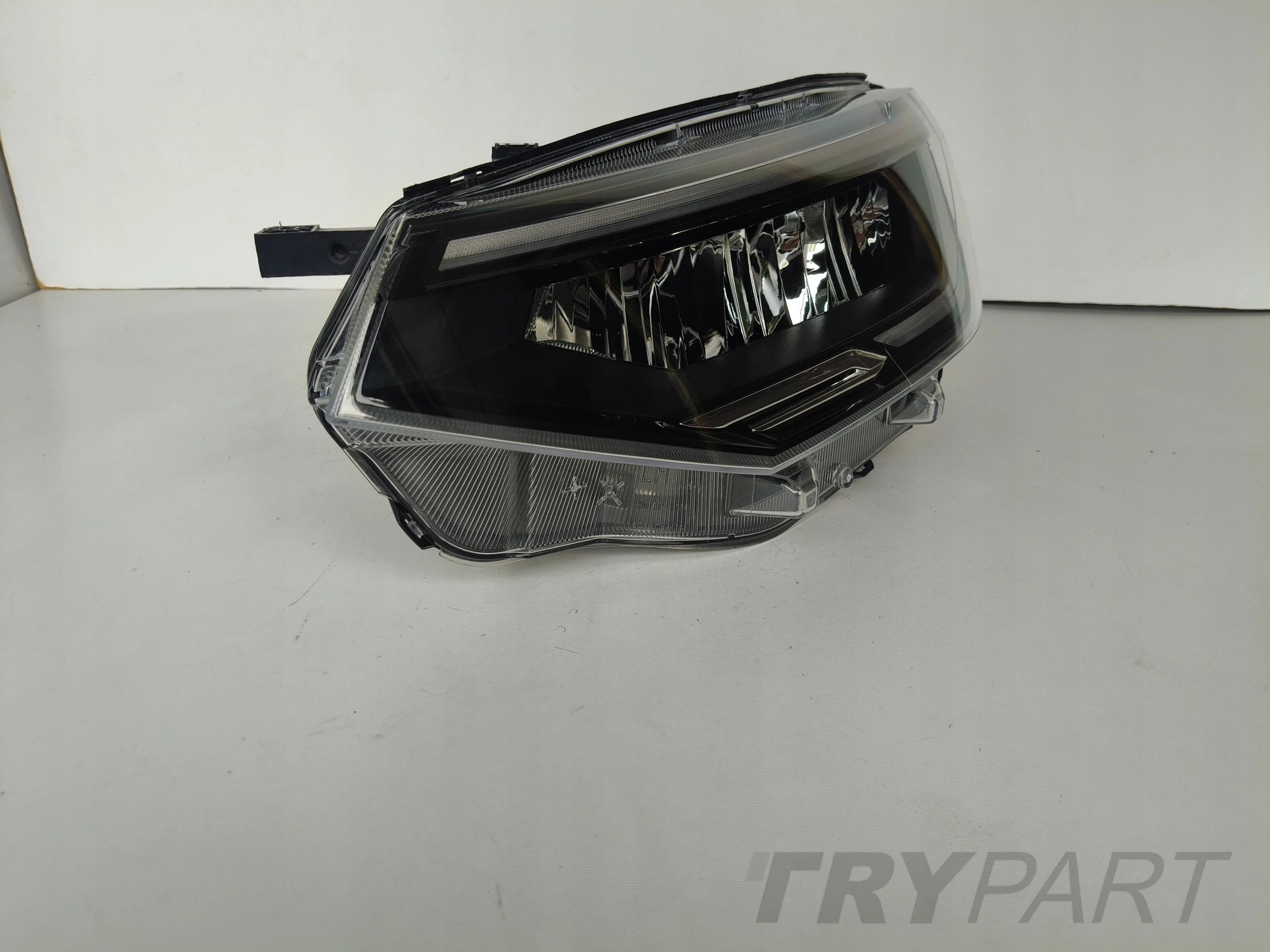 LEFT HEADLIGHT LAMP VW TAIGO 2G7 21- FULL LED