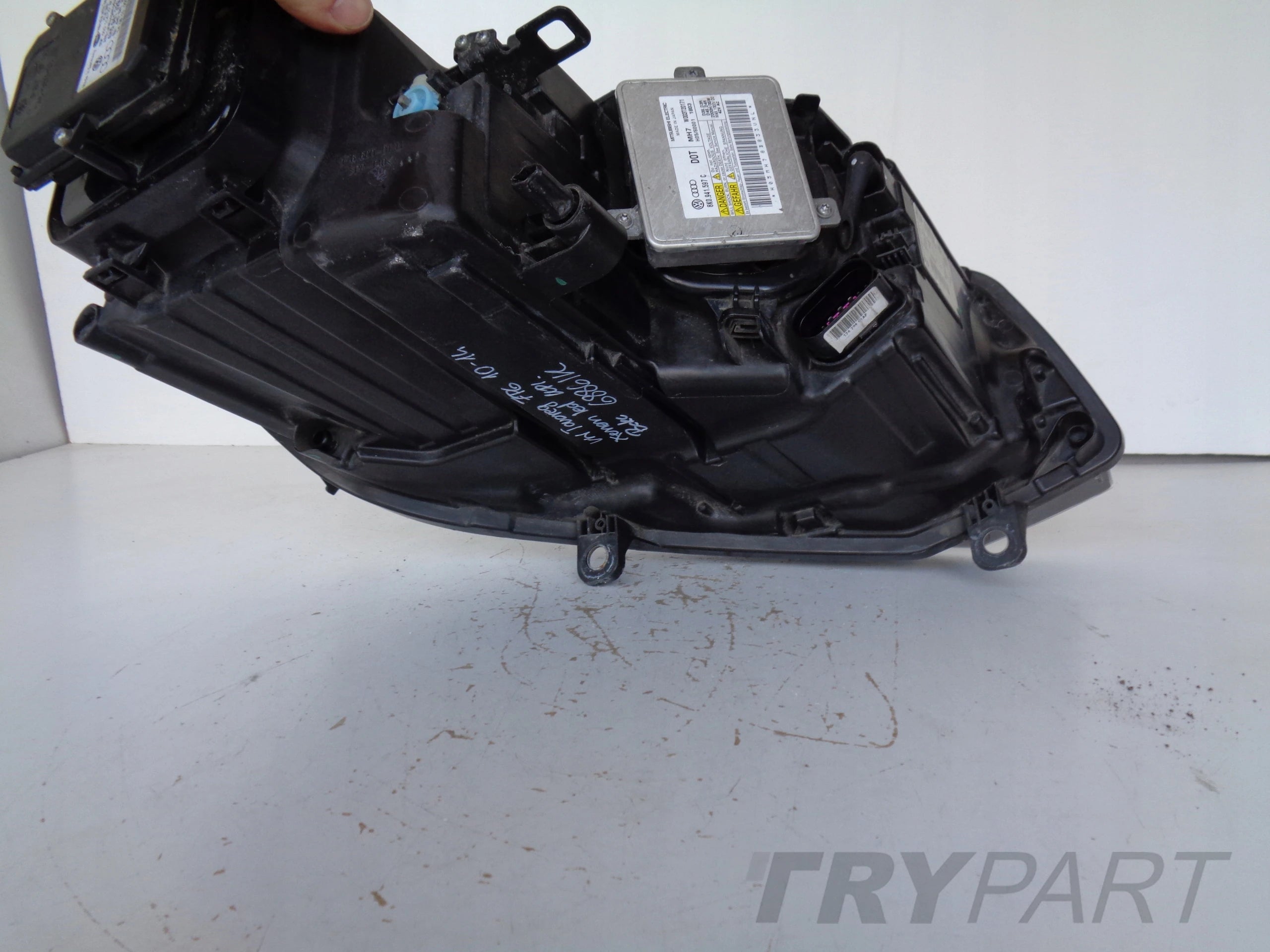 LEFT HEADLIGHT LAMP VW TOUAREG 7P6 10-14 XENON LED ADAPTIVE