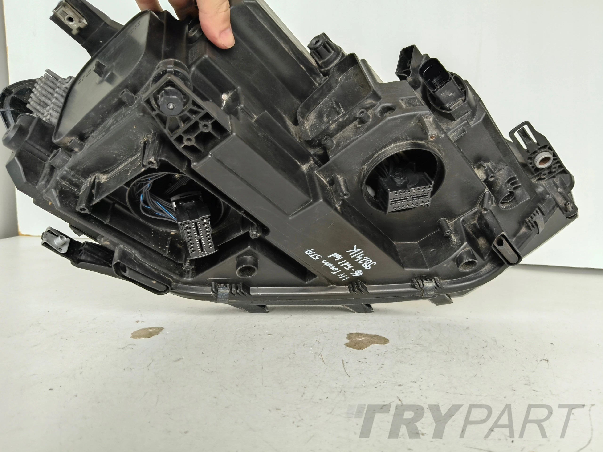 LEFT HEADLIGHT LAMP VW TOURAN 5TA 16- FULL LED