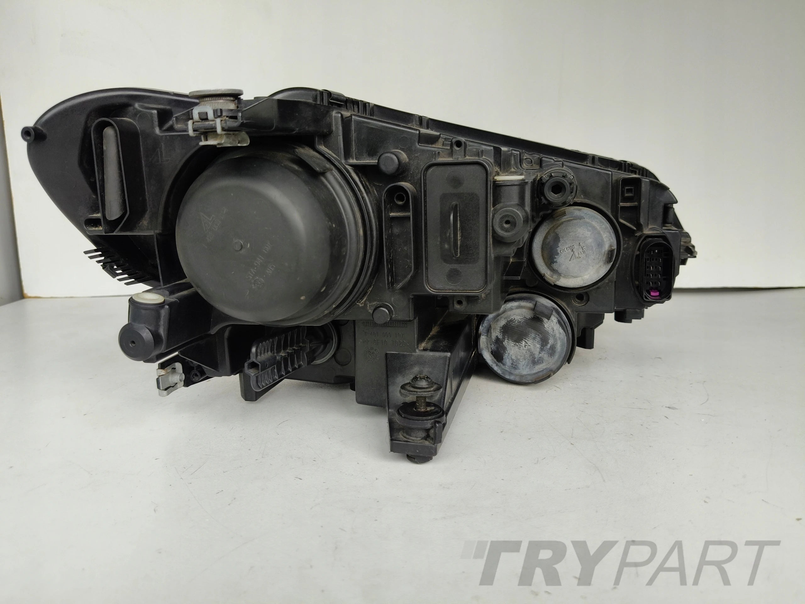 LEFT HEADLIGHT LAMP VW TOURAN 5TA 16-