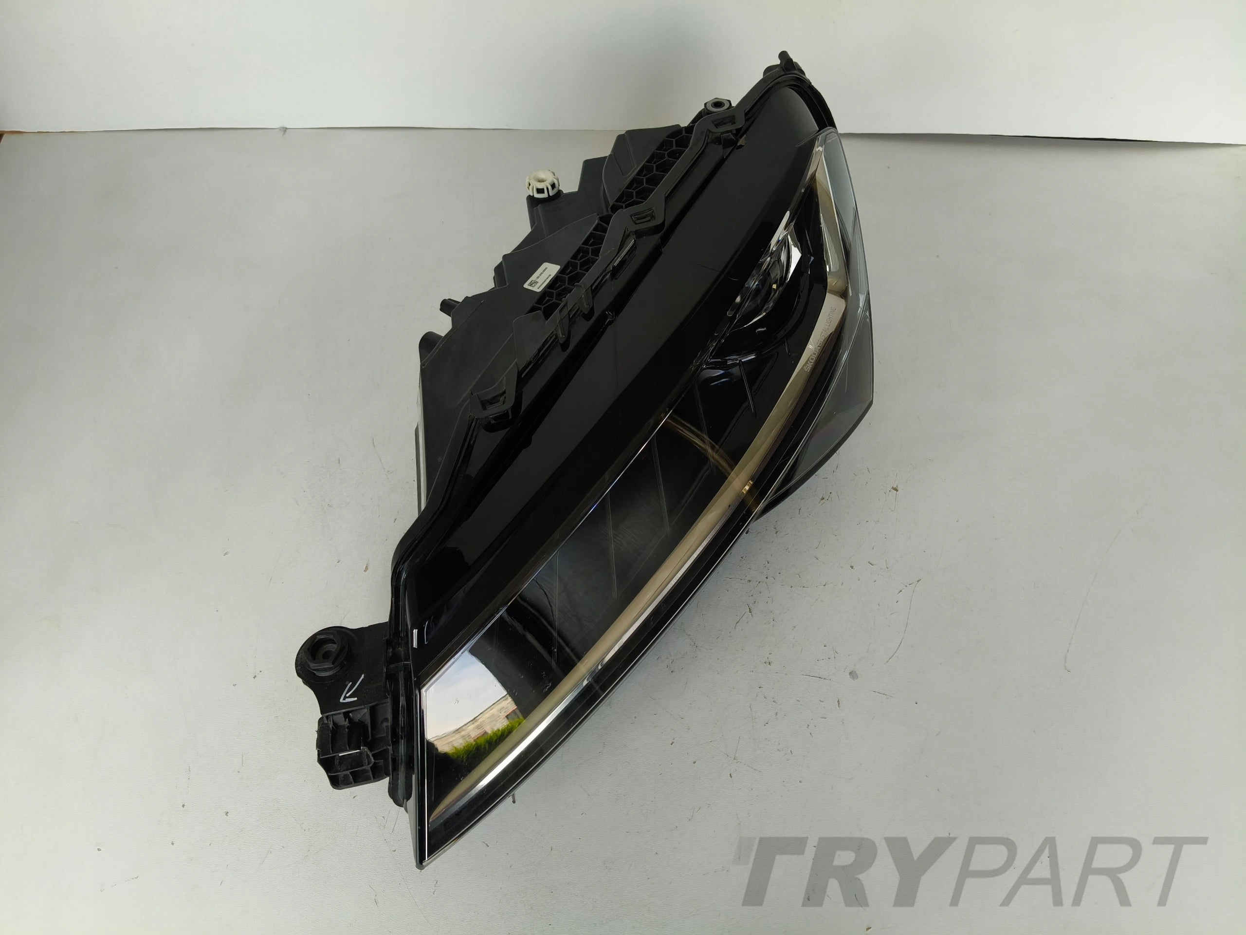 LEFT HEADLIGHT LAMPS SKODA SUPERB III 3 3V 3V0 19- FACELIFT FULL LED