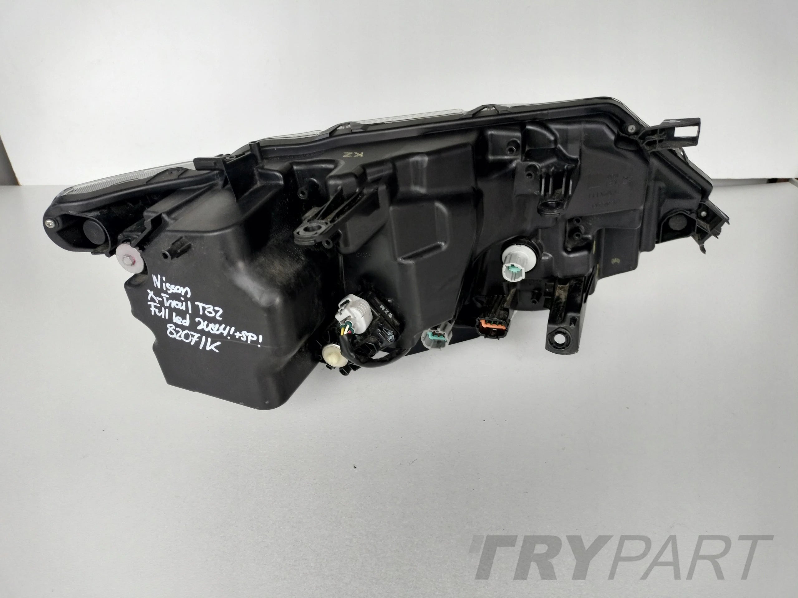 LEFT HEADLIGHT NISSAN X-TRAIL T32 18- FACELIFT FULL LED