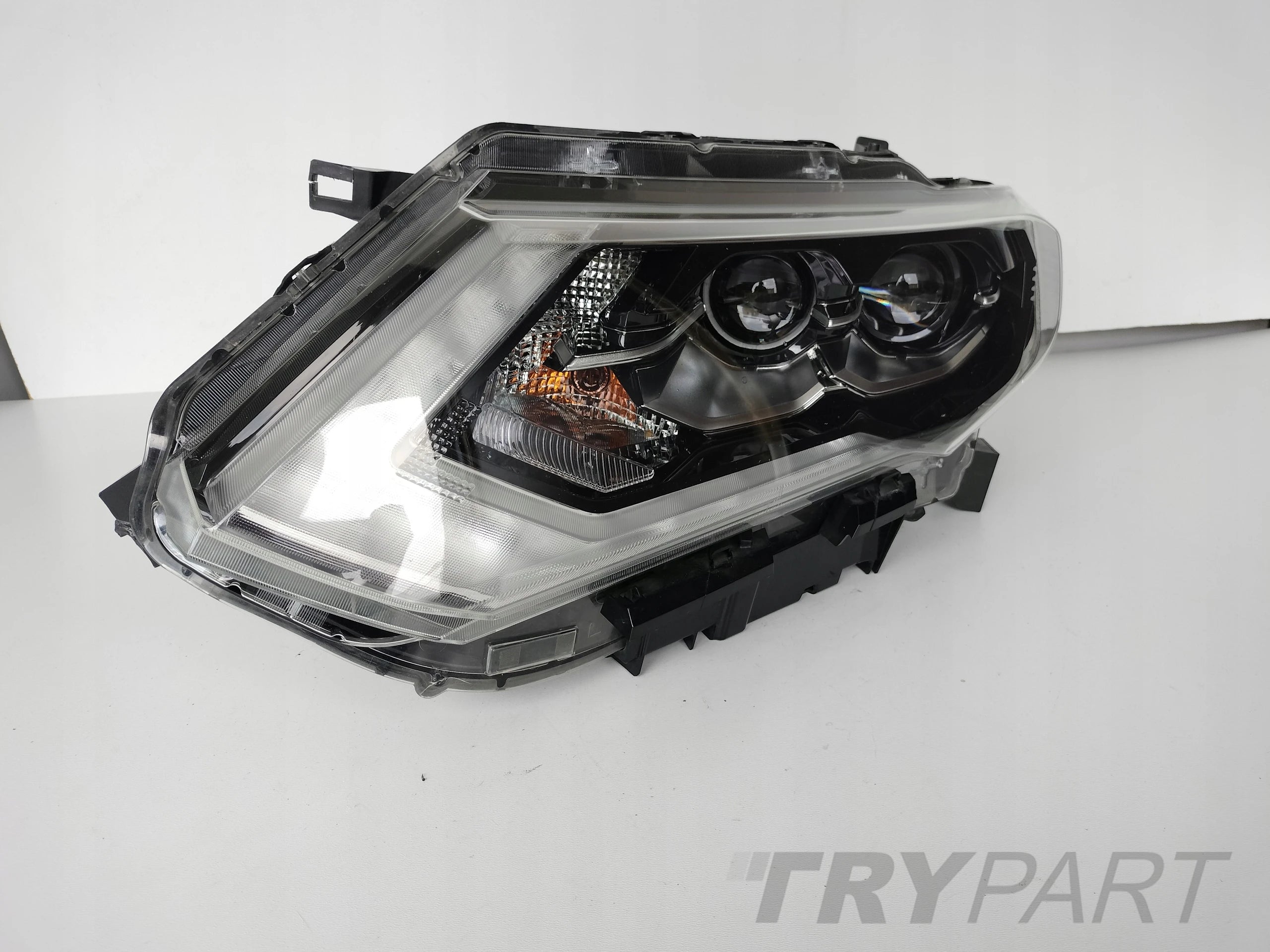 LEFT HEADLIGHT NISSAN X-TRAIL T32 18- FACELIFT FULL LED