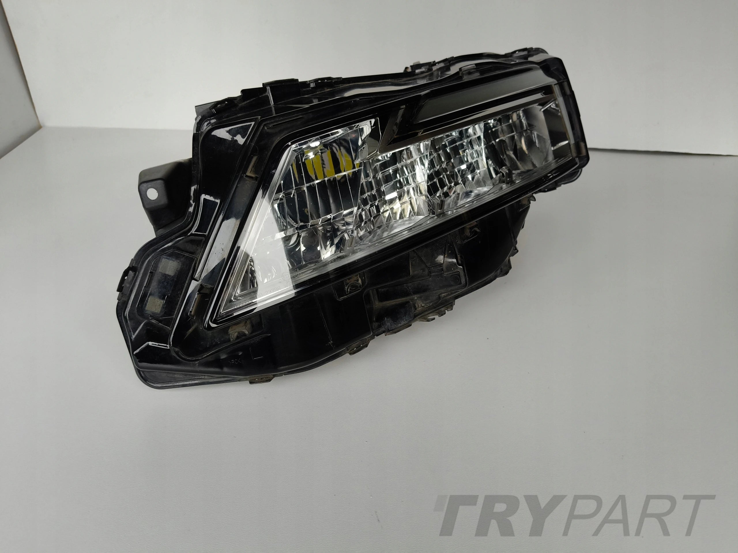 LEFT HEADLIGHT NISSAN X-TRAIL T33 FULL LED