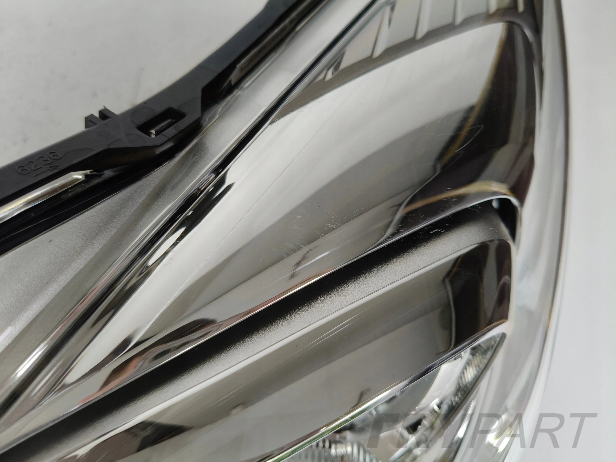 LEFT HEADLIGHT PEUGEOT 508 10-14