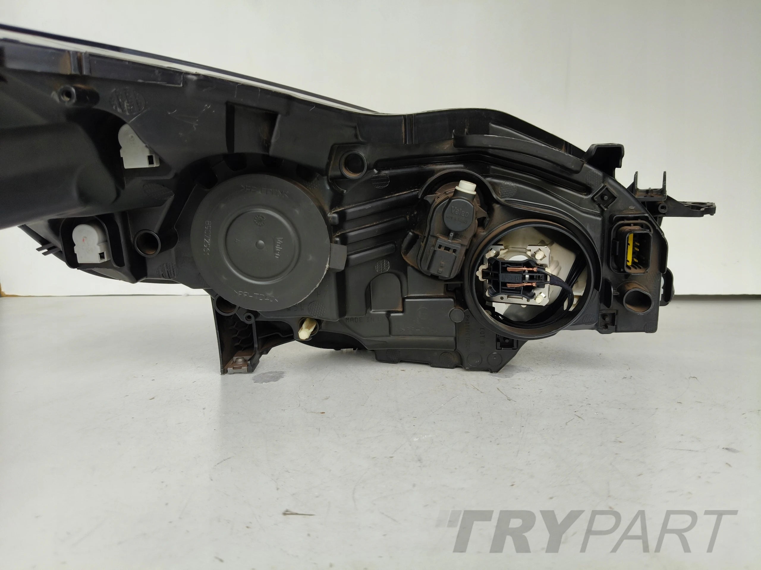 LEFT HEADLIGHT PEUGEOT 508 10-14