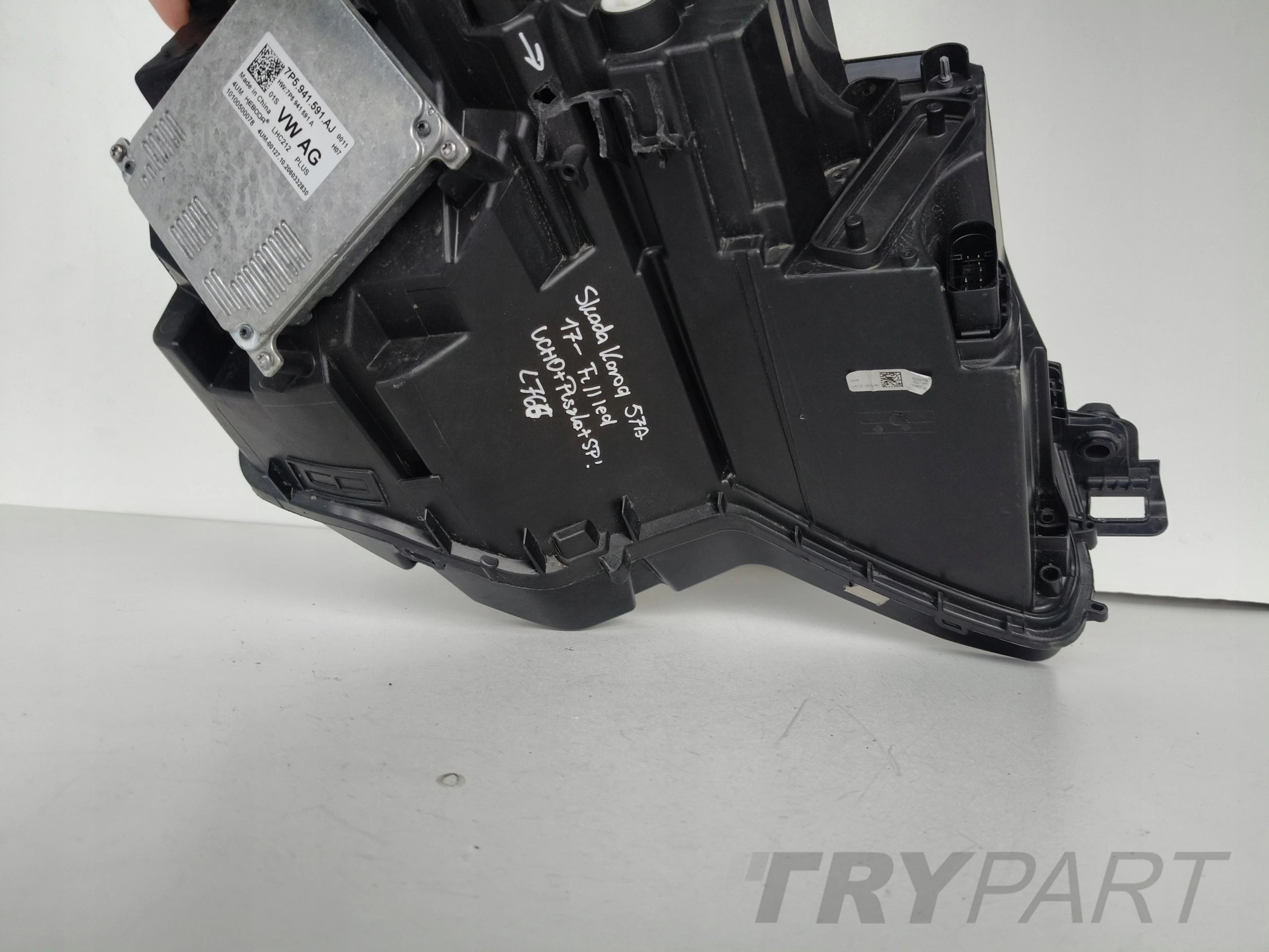 LEFT HEADLIGHT SKODA KAROQ 57A 17- FULL LED
