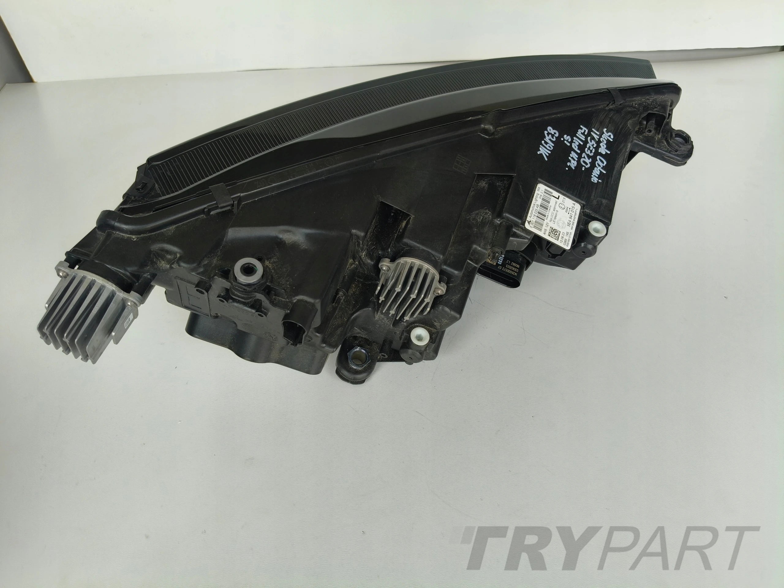 LEFT HEADLIGHT SKODA OCTAVIA 4 IV 5E3 20- FULL LED