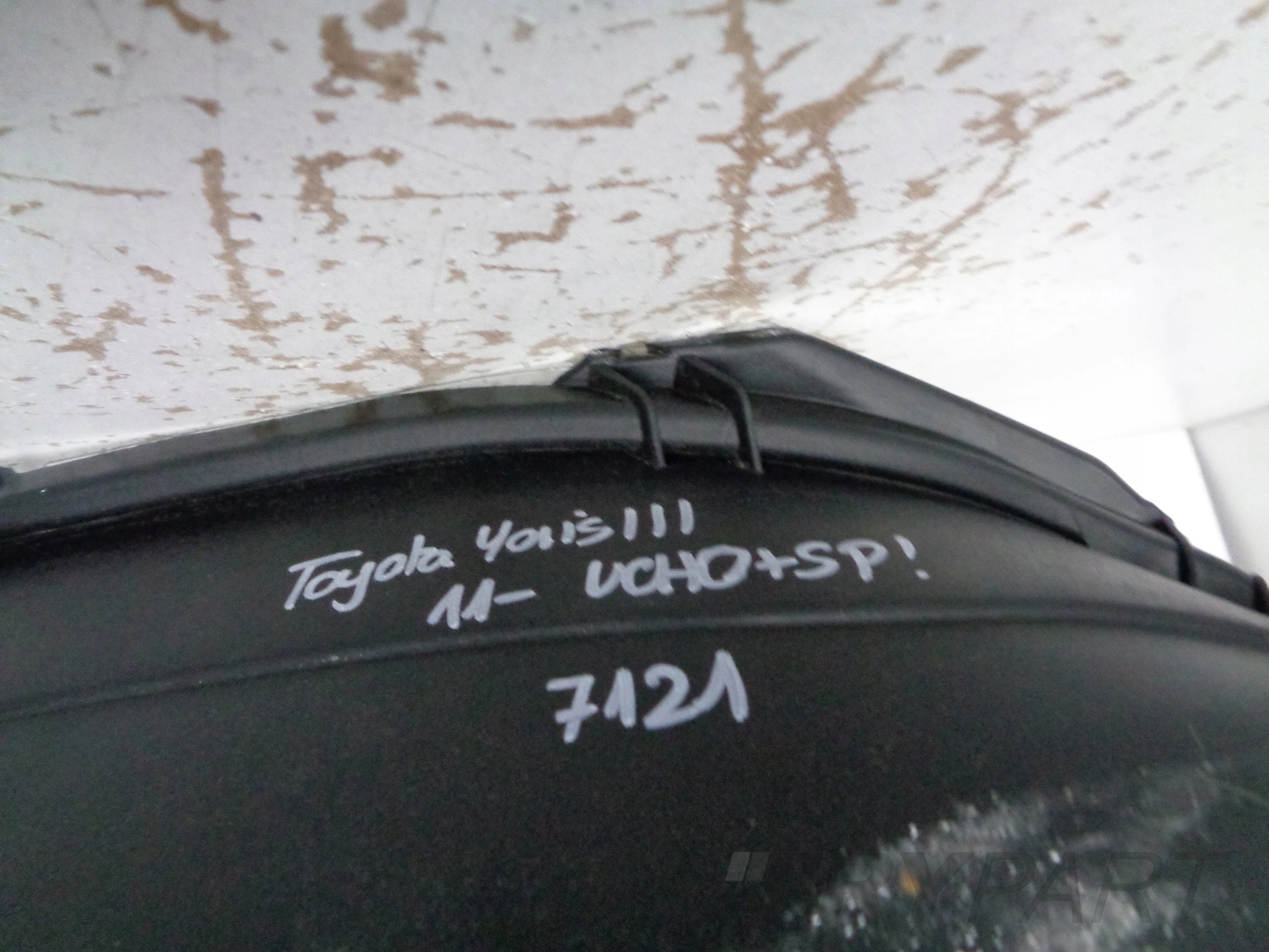 LEFT HEADLIGHT TOYOTA YARIS III 11-14
