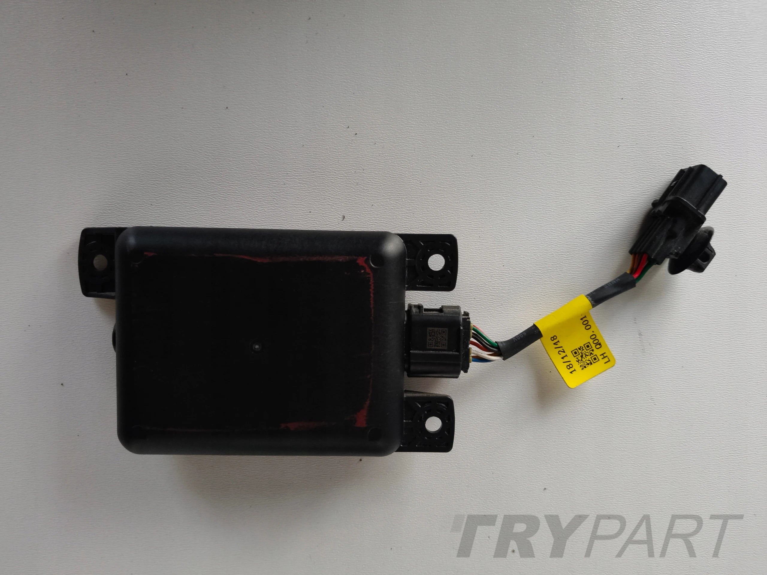 LEFT REAR BLIND SPOT SENSOR HYUNDAI 95811-H8000