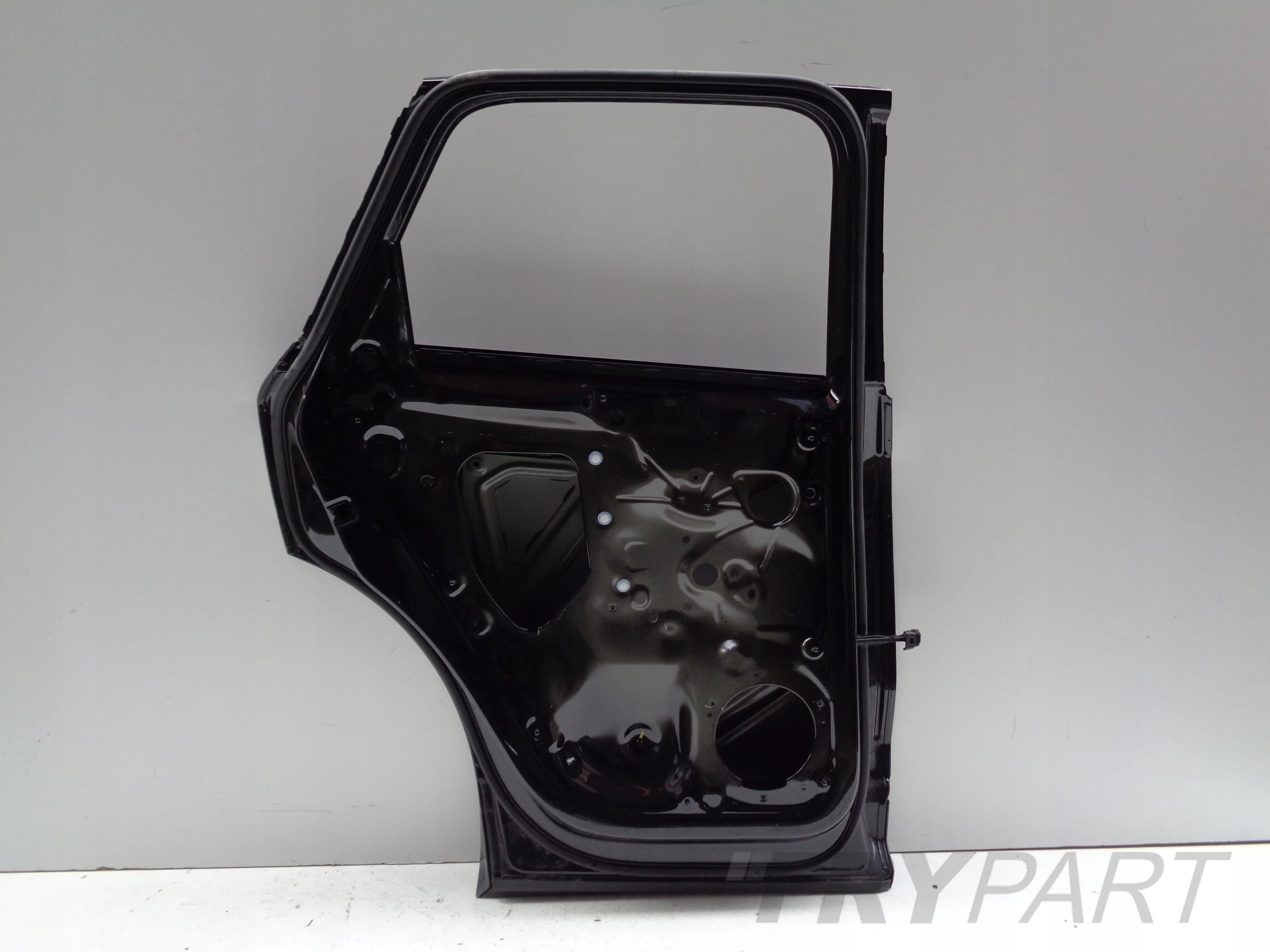 LEFT REAR DOOR AUDI Q3 II 83A 18- NO. 51048