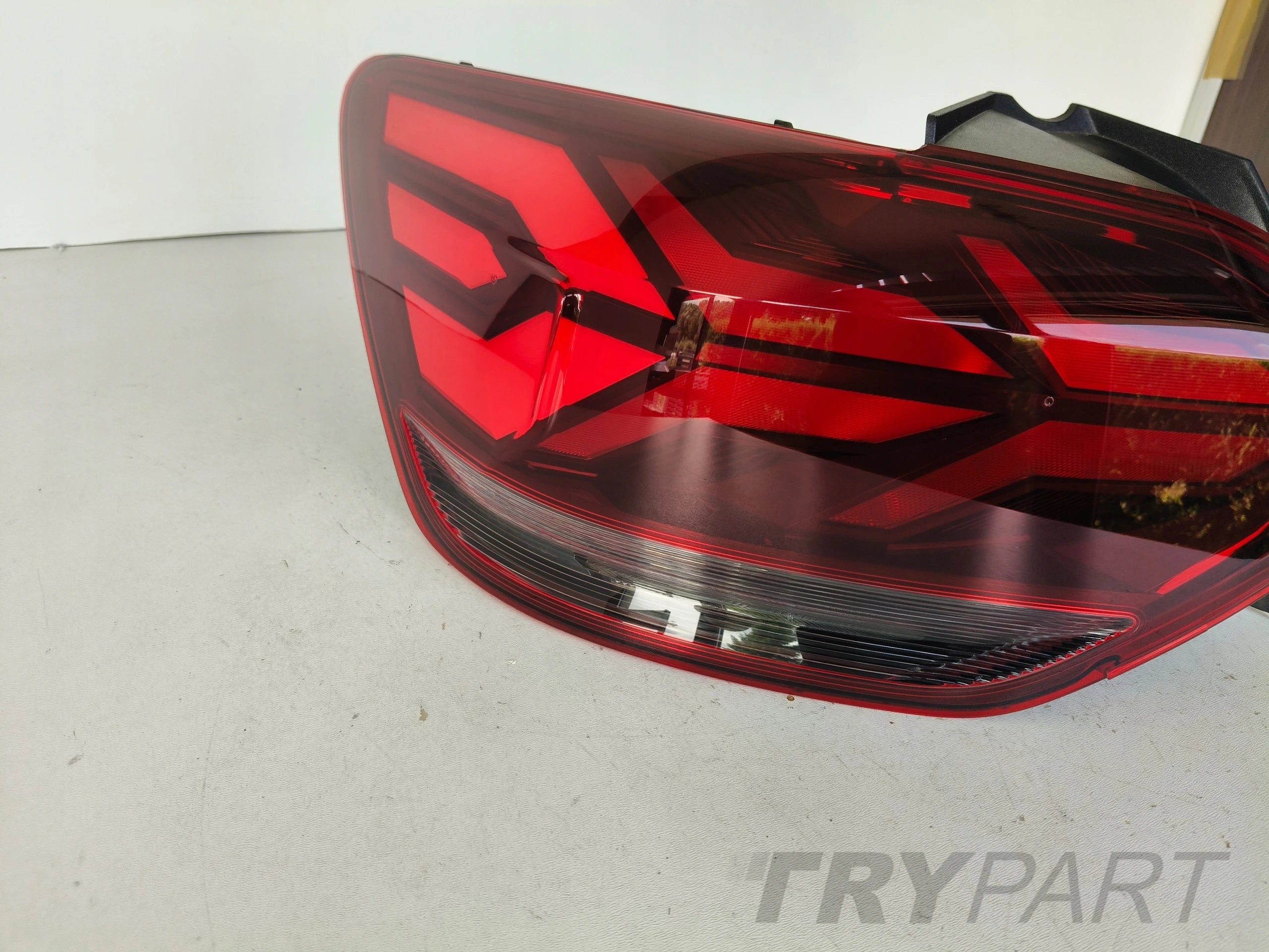LEFT REAR LIGHT DACIA SANDERO III 20-