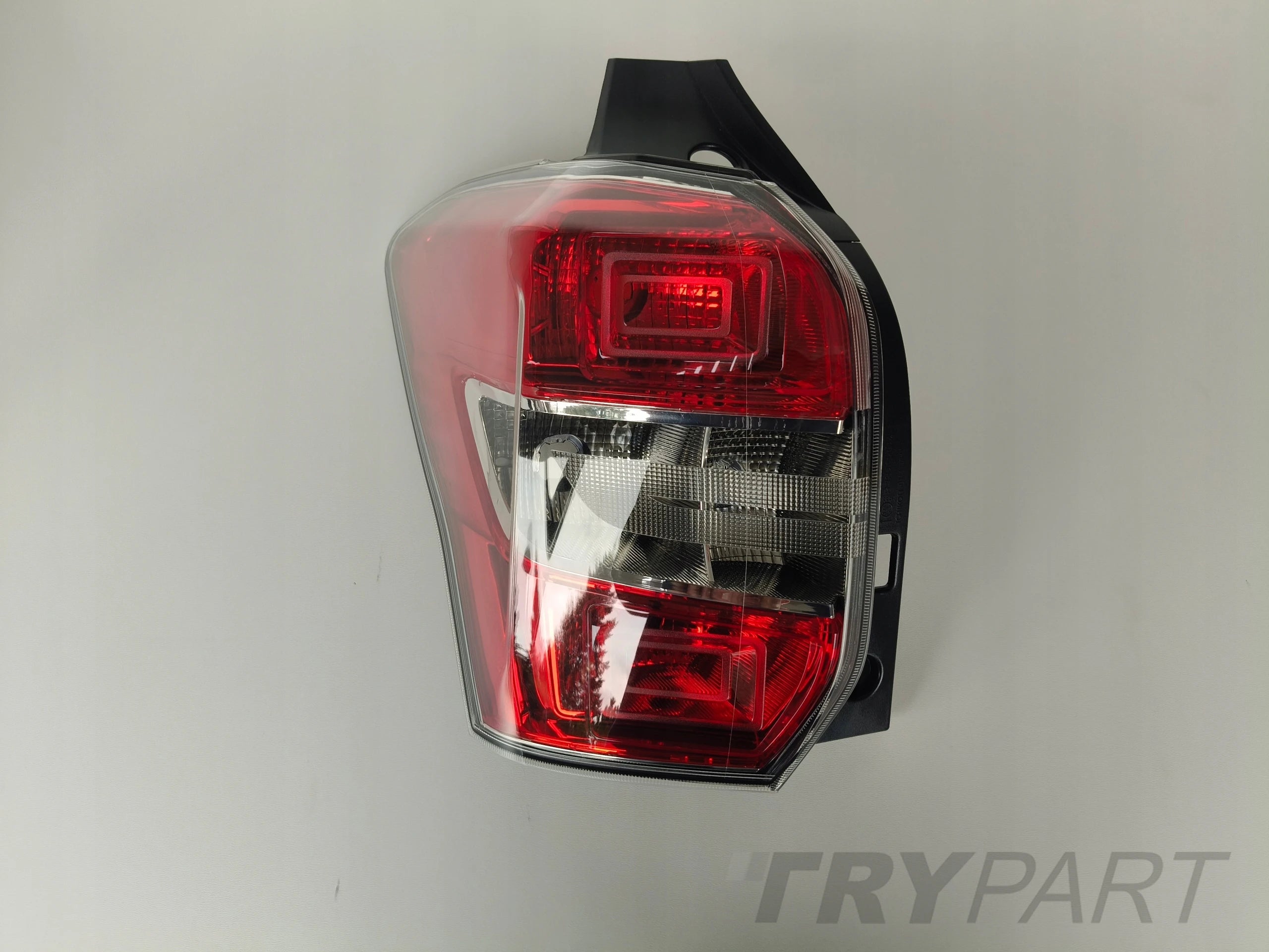 LEFT REAR LIGHT SUBARU FORESTER IV 12-