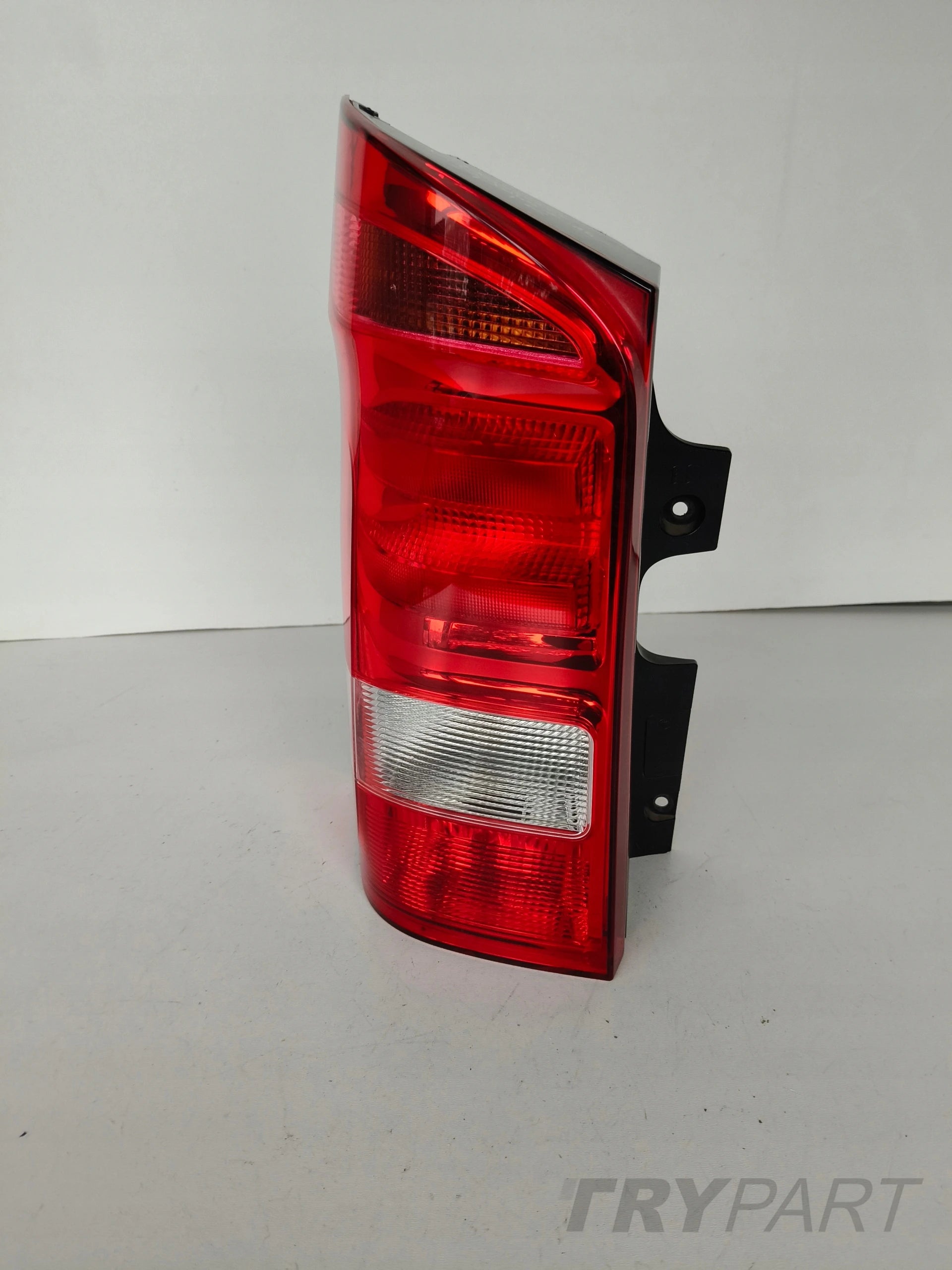 LEFT TAIL LIGHT MERCEDES VITO V-CLASS W447 14-