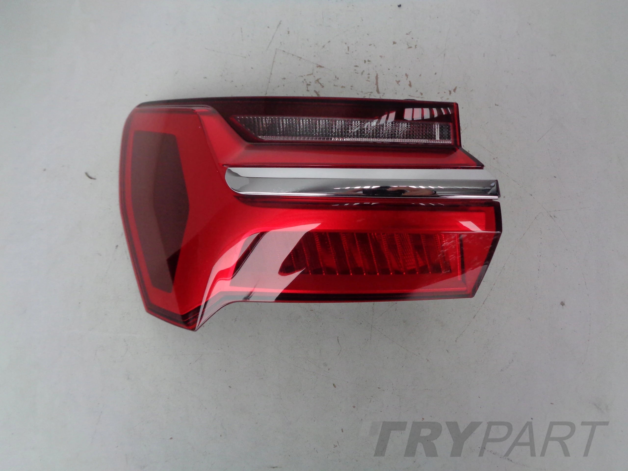 LEFT TAILLIGHT AUDI A6 C8 4K 4K5 18- SEDAN LED