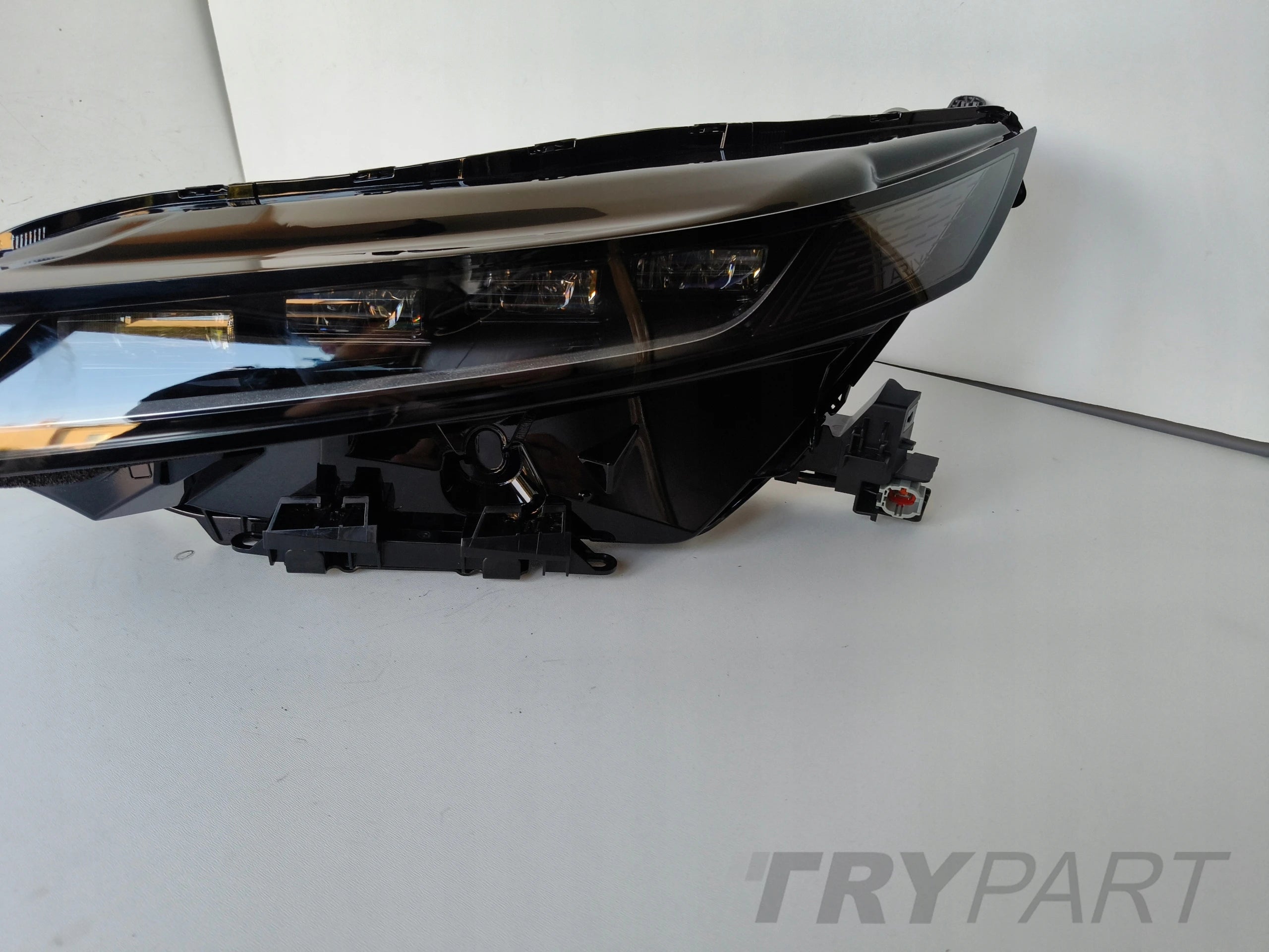 LEFT UPPER HEADLIGHT NISSAN ARIYA 23- FULL LED