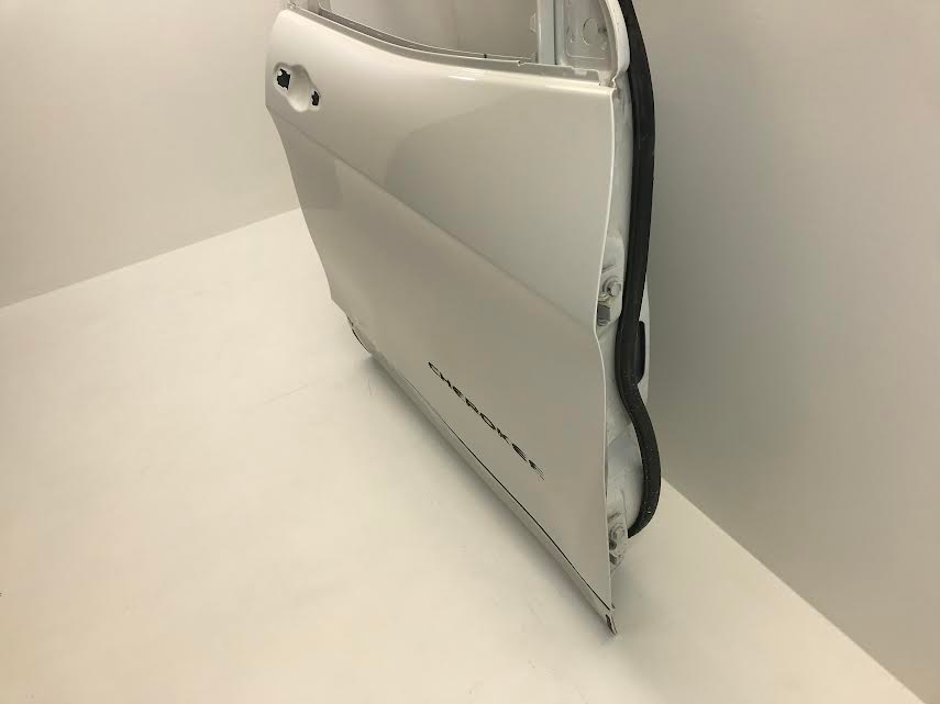 Jeep Cherokee 2014-2018 Door Right Front 770V1079