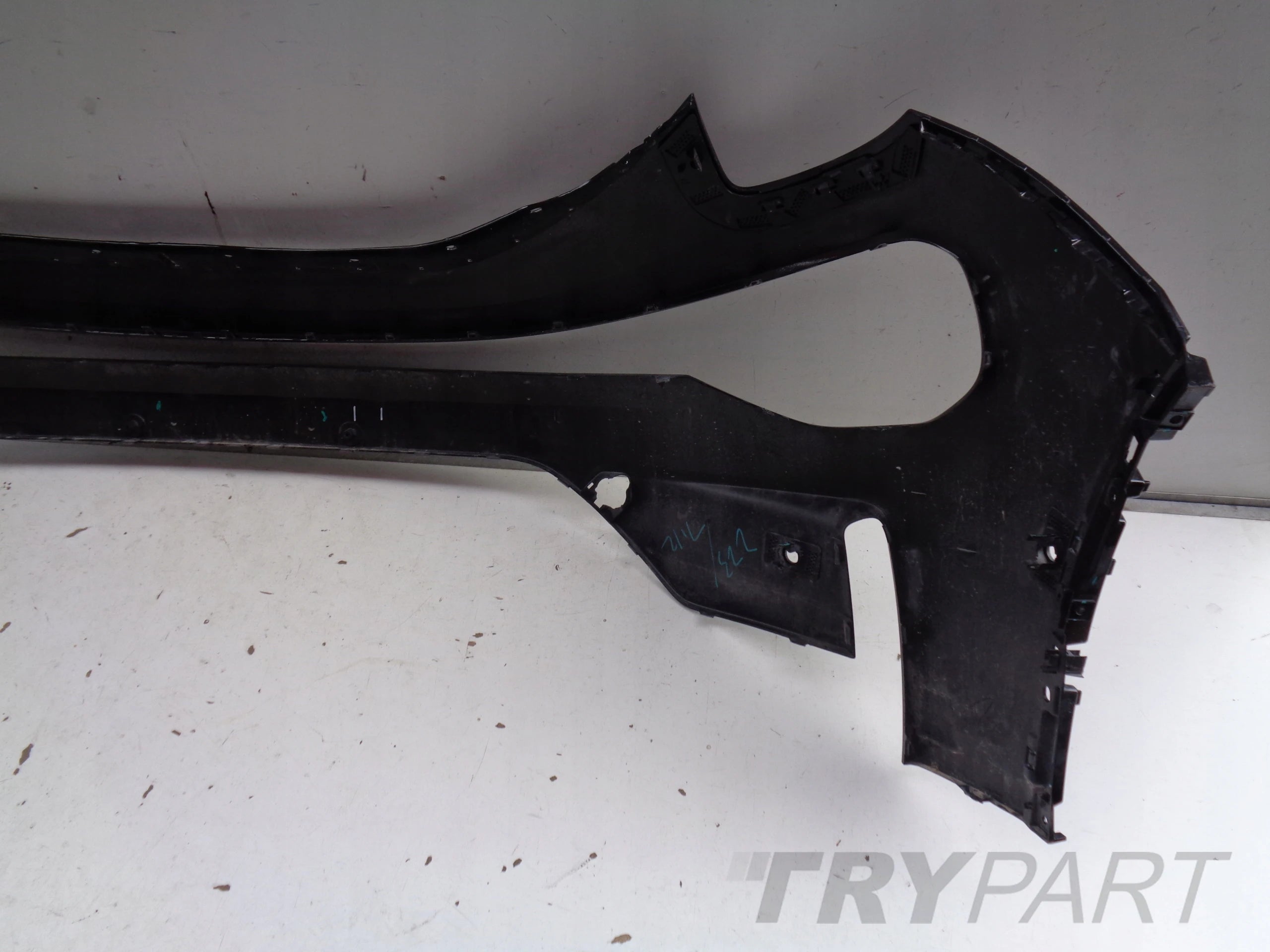 LYNK&CO 01 FRONT BUMPER NO. 41580