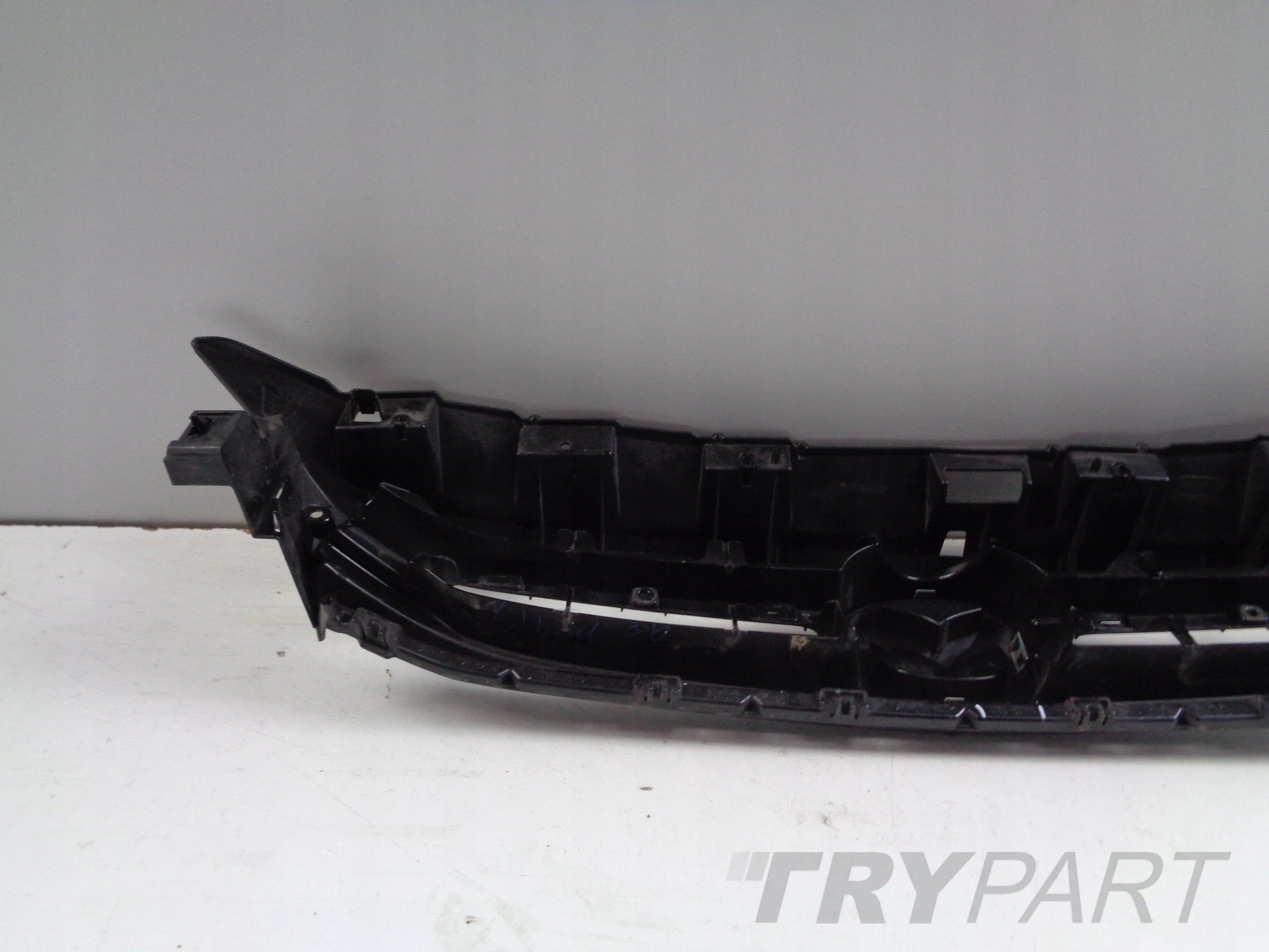 MAZDA 2 14- GRILLE