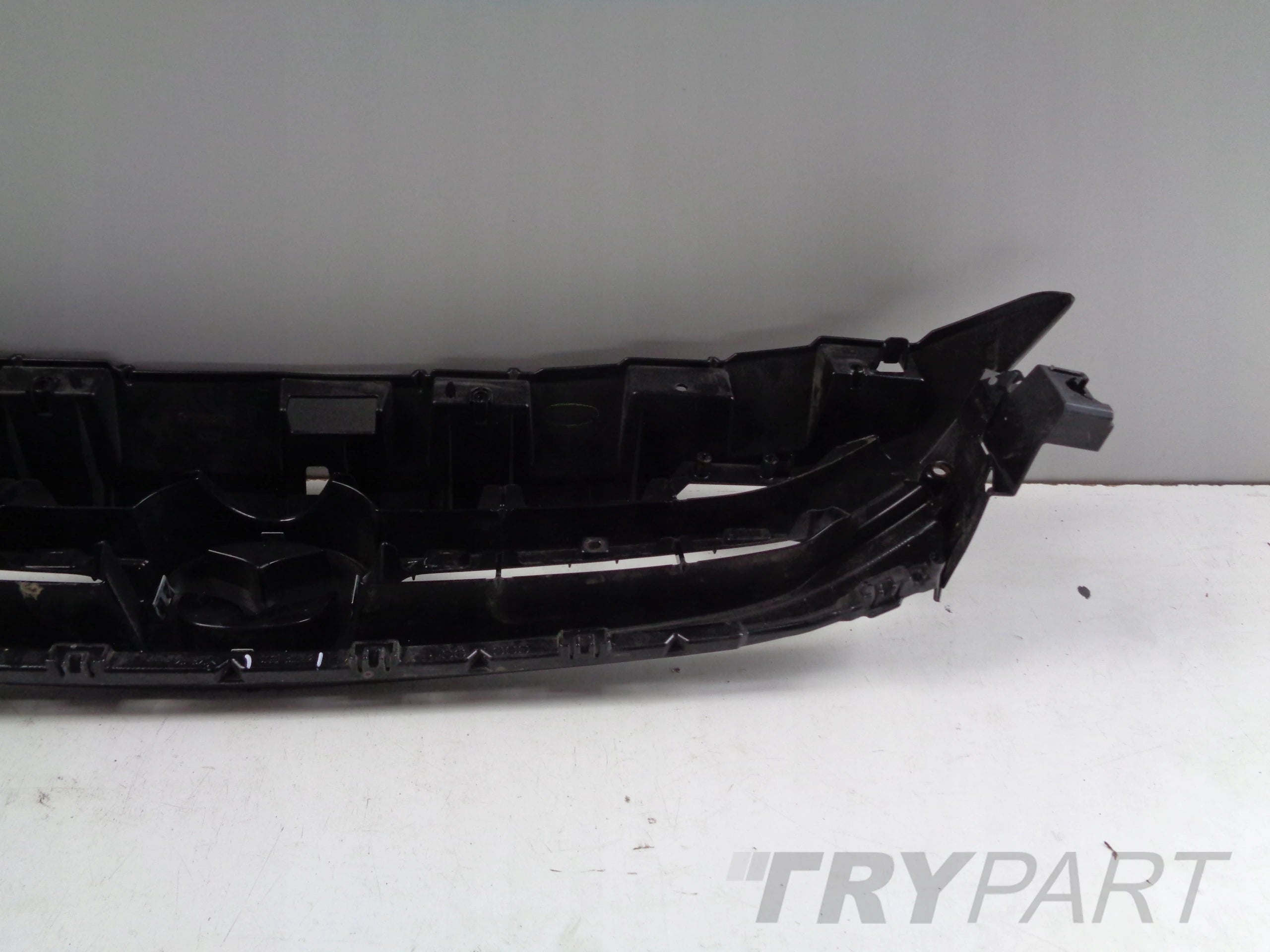 MAZDA 2 14- GRILLE