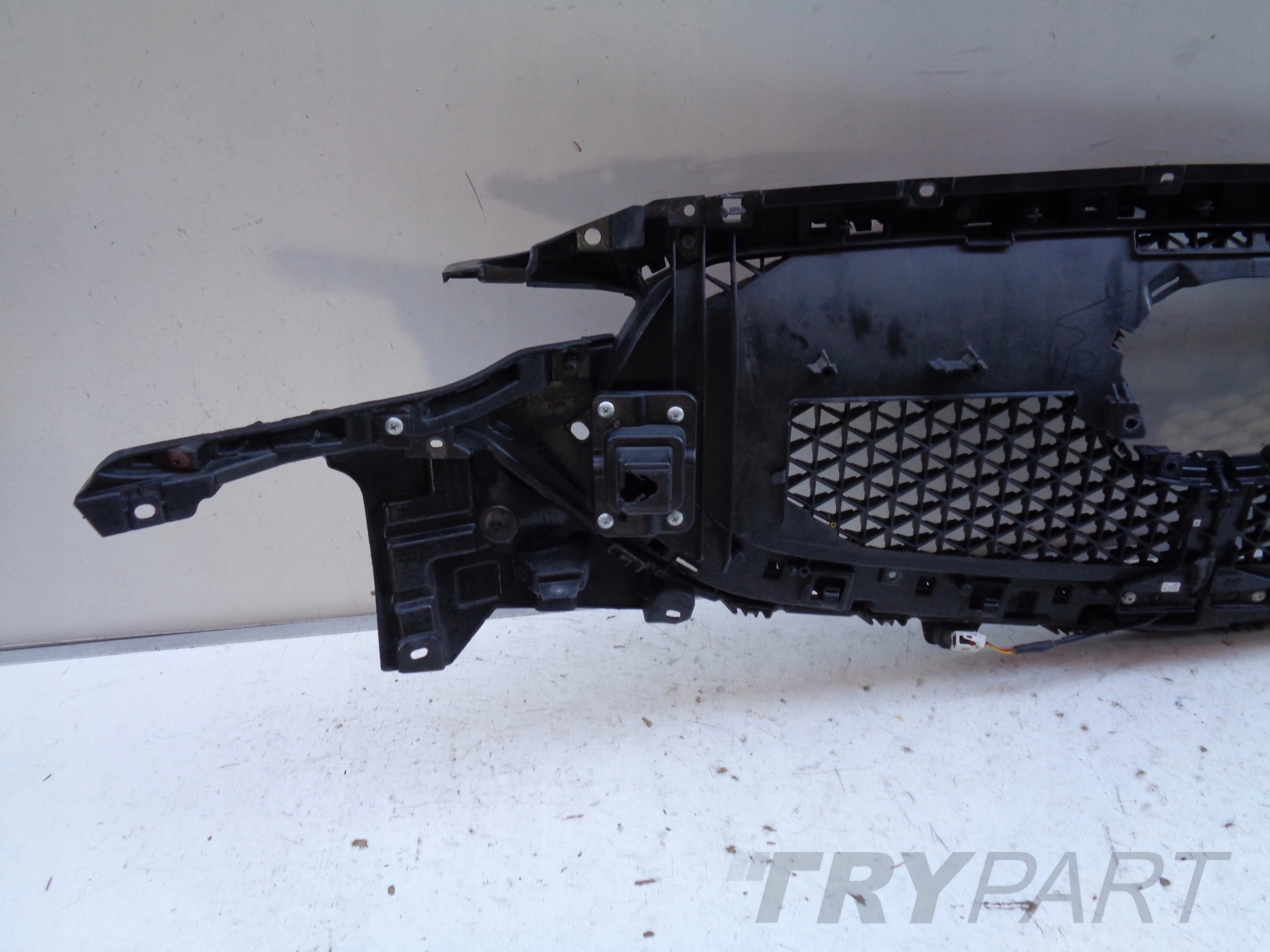 MAZDA CX5 II 17- Radiator Grille Cover with Camera Hole