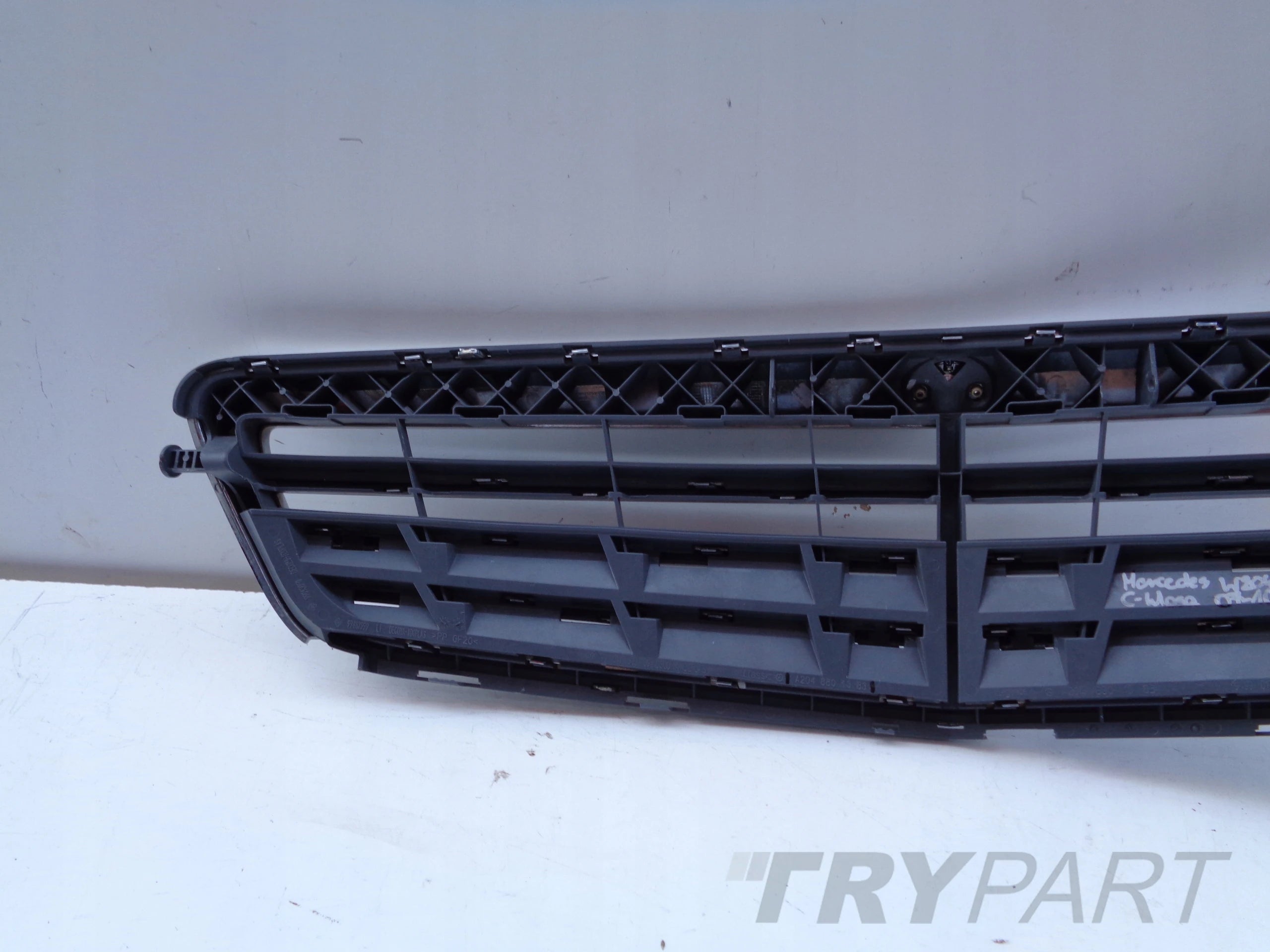 MERCEDES C-CLASS W204 07-10 GRILLE