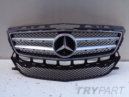 MERCEDES CLS W218 10- GRILLE FOR RADAR