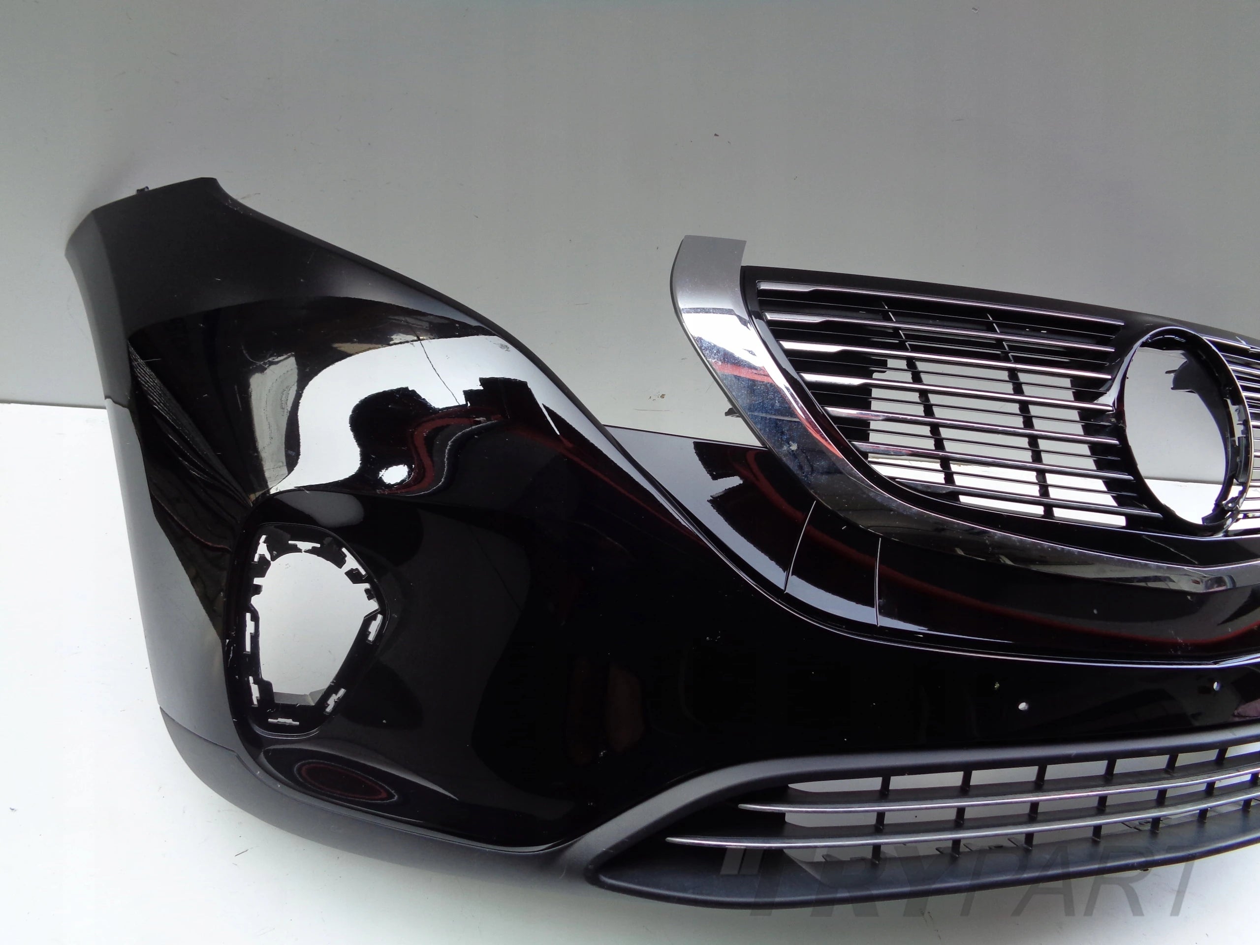 MERCEDES EQC W293 FRONT BUMPER NO. 46889
