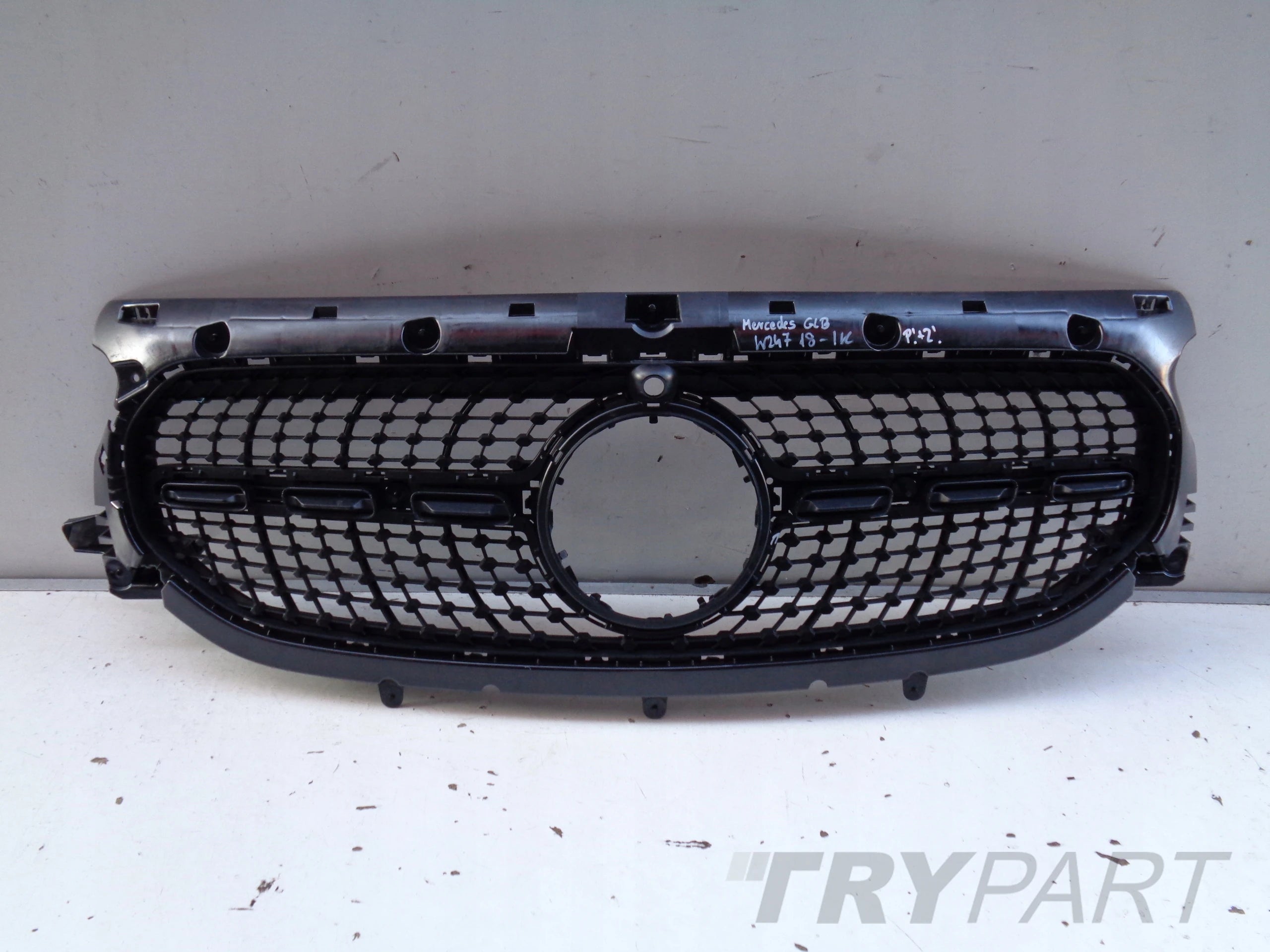 MERCEDES GLB W247 18- AMG Style Grille