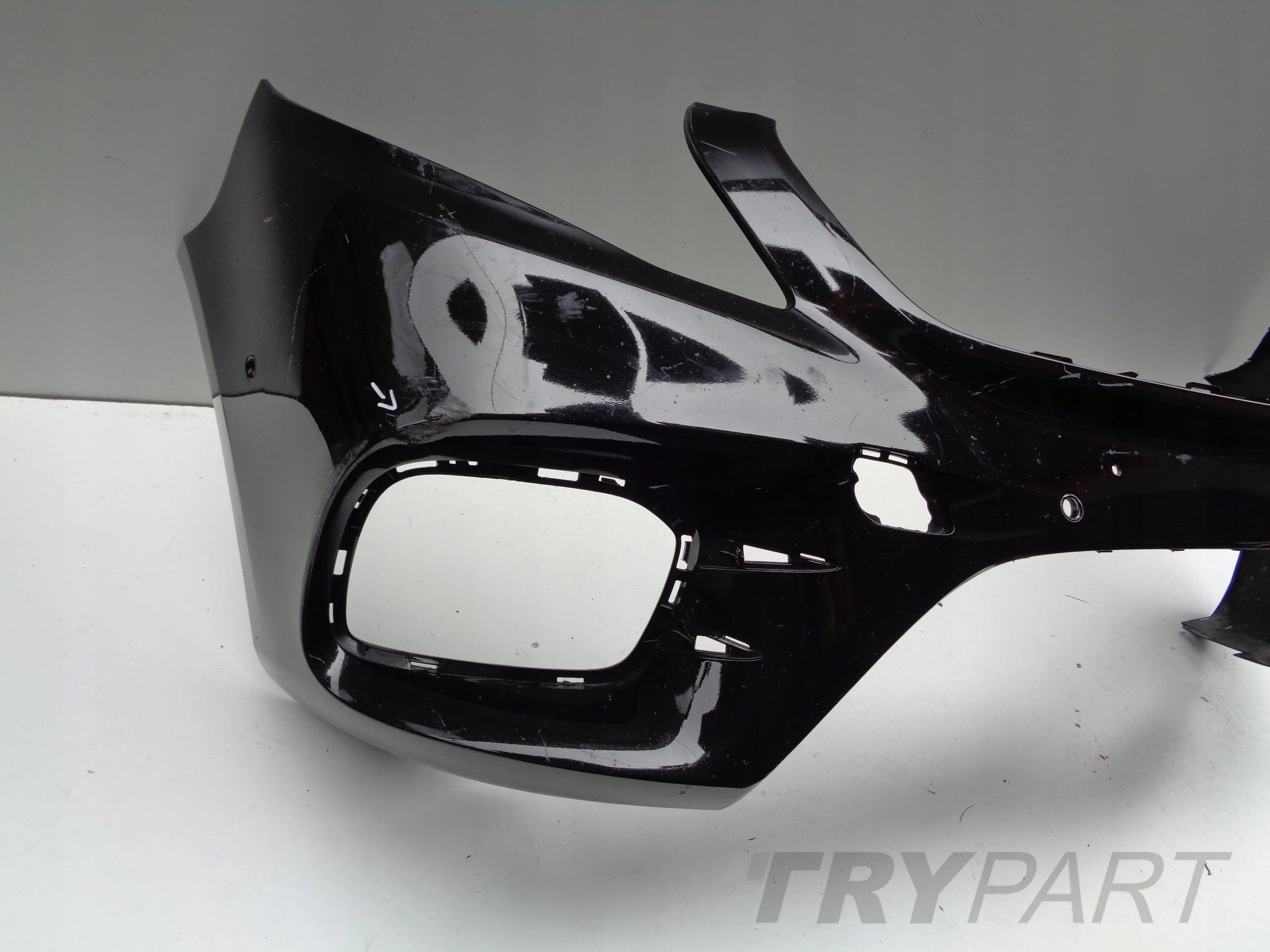 MERCEDES V-CLASS W447 14- AMG FRONT BUMPER NO. 48661
