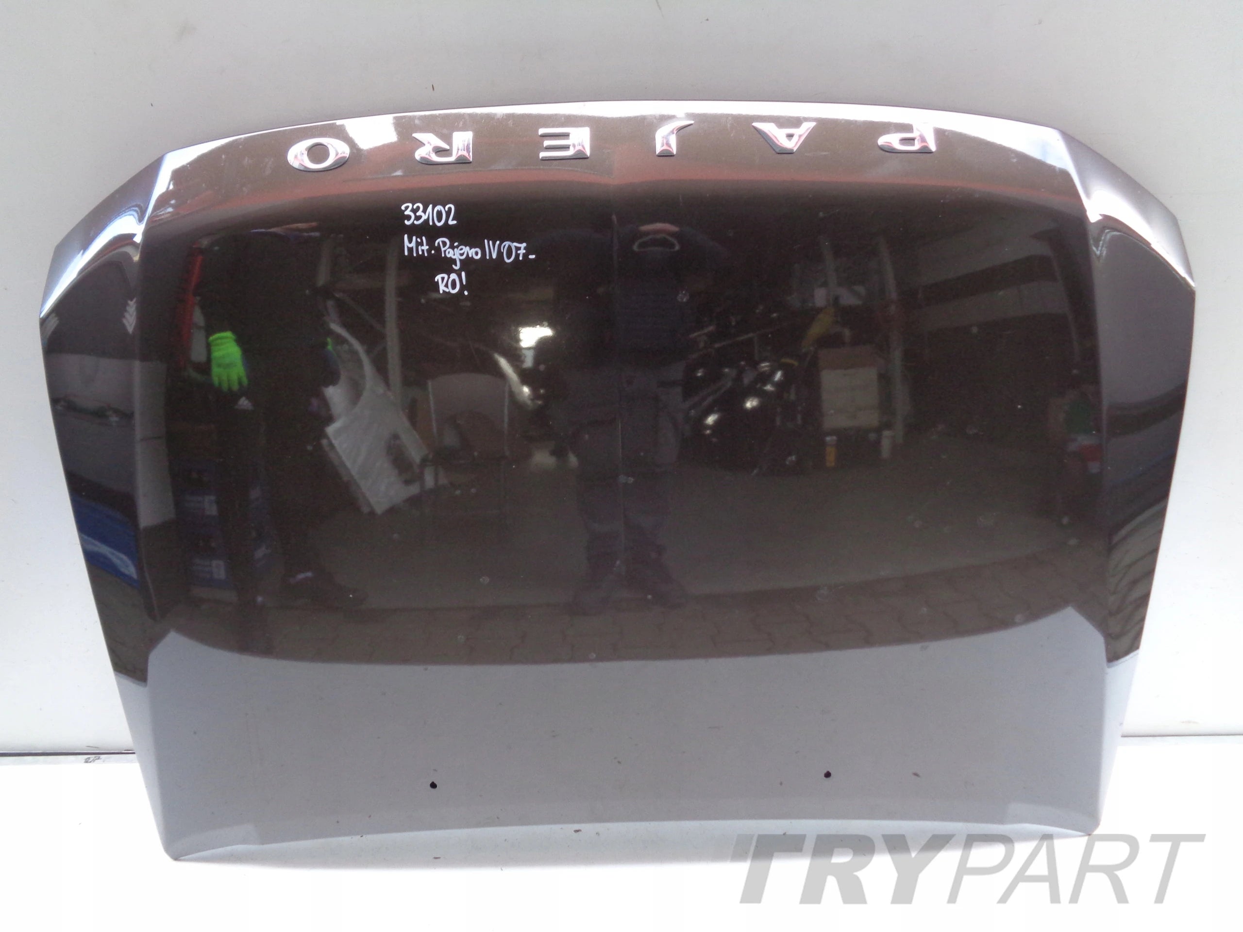 MITSUBISHI PAJERO IV 07- HOOD NO. 33102