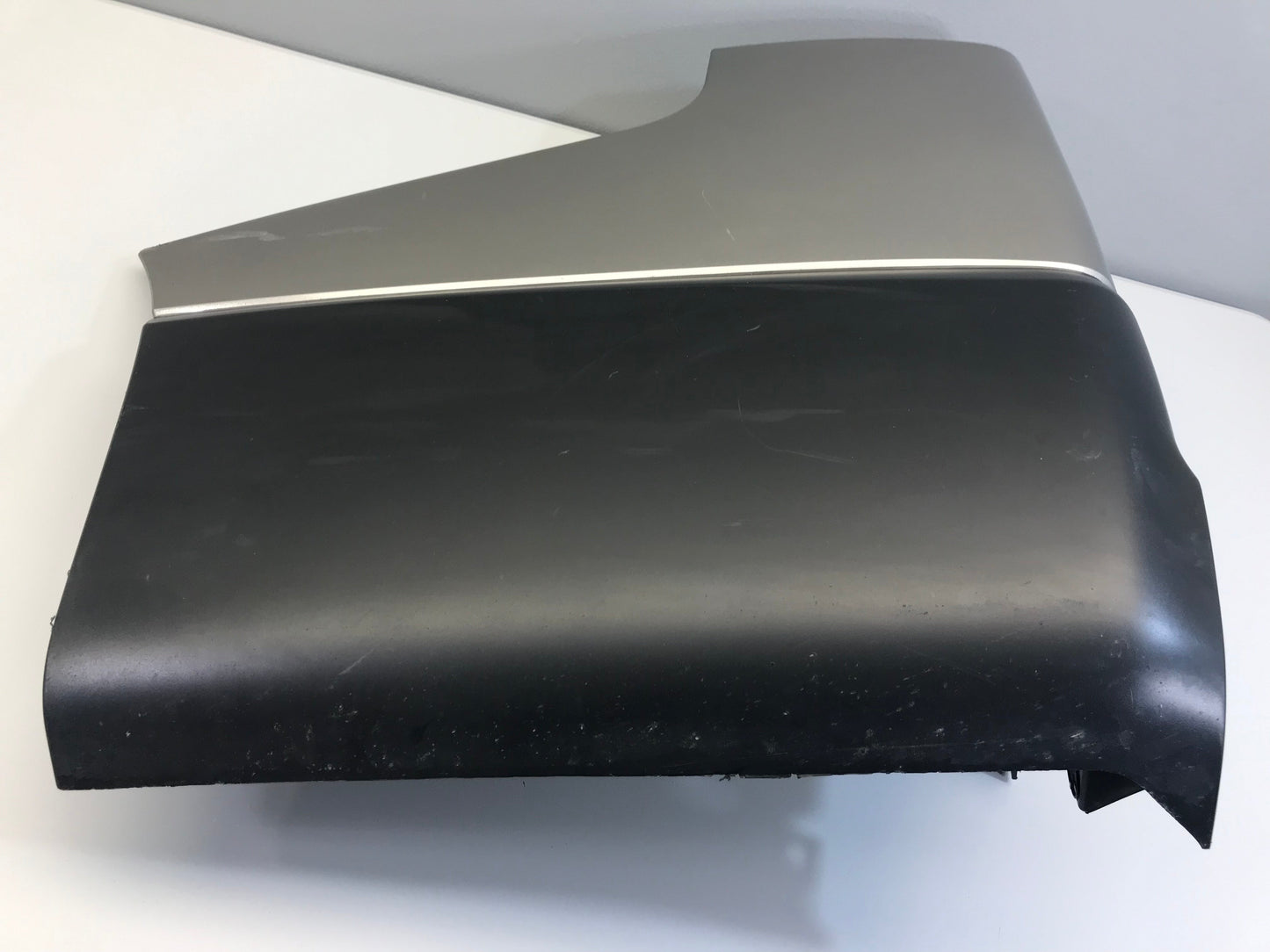 Renault Trafic III (X82) 2014-  Rear bumper corner part left 850170388R