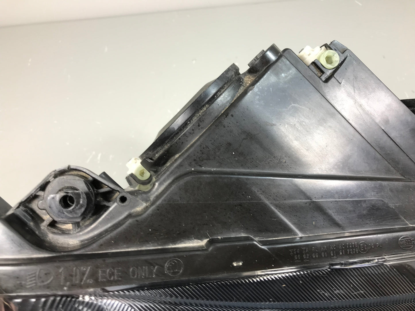 Skoda Superb  B8 3V 2015-2019 Headlight Right Side Front Used LHD ( with defect ) OEM: 3V1941016,  1EJ01193902