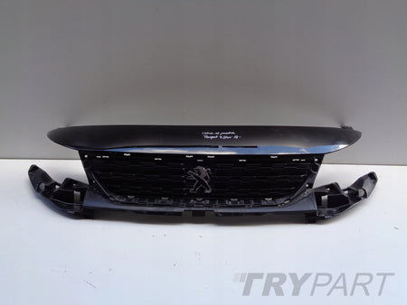 PEUGEOT RIFTER 18- Grille Cover