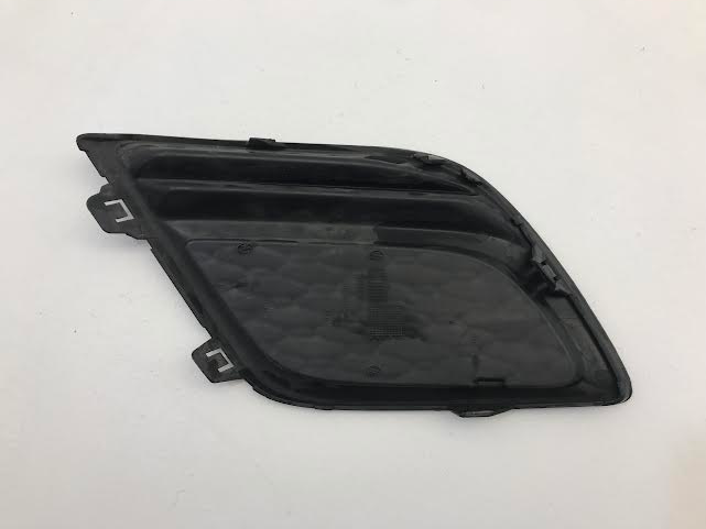 VOLVO XC60  2009-2013 Front Left Grille without hole for foglamp used genuine OEM: 31290657