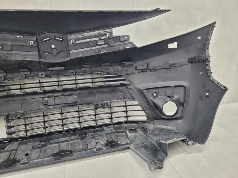 Toyota ProAce 2 II 2016- Front bumper  981185057 / 9811850577 / 9811847477 / 9808501880