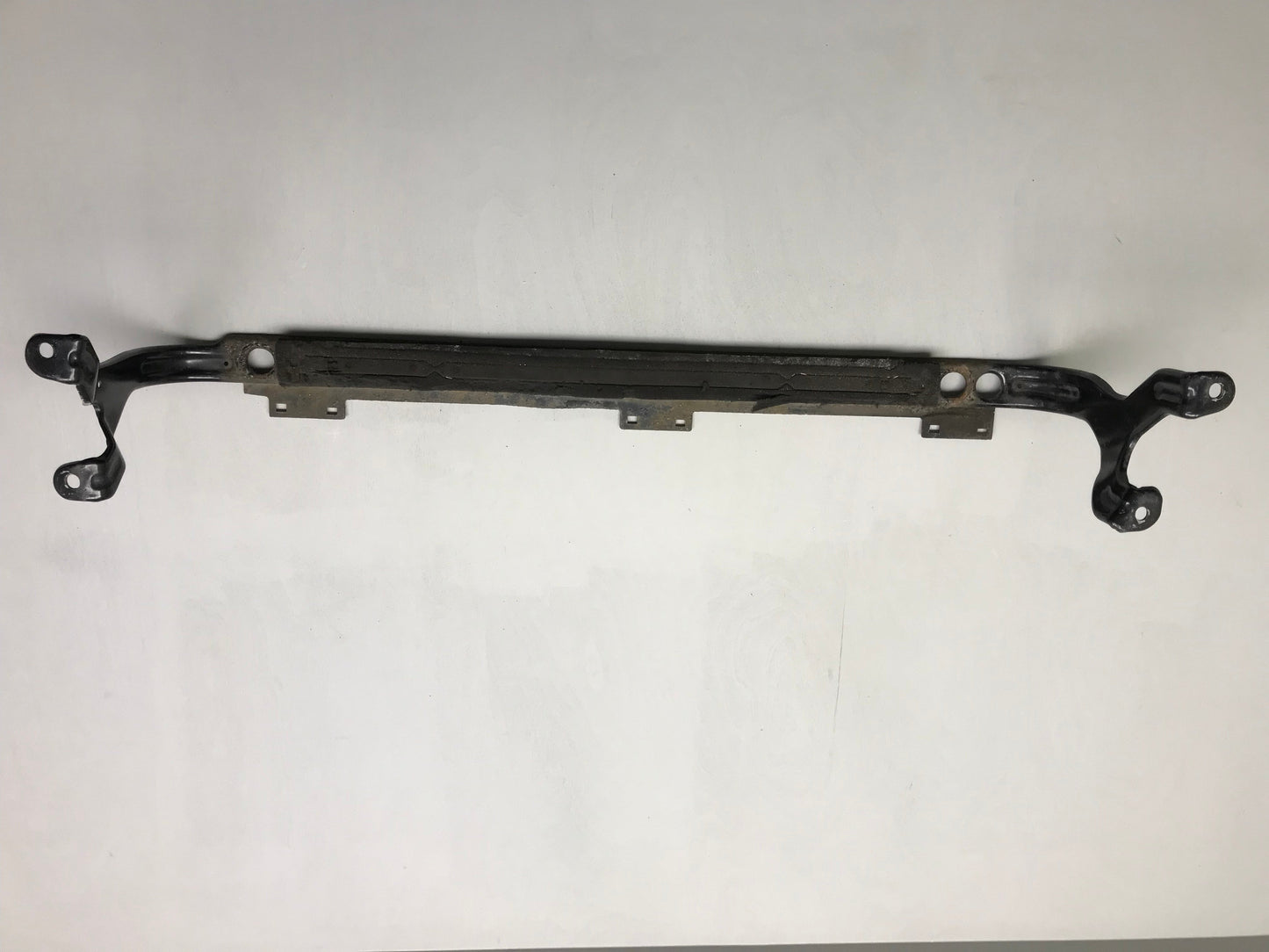 Ford Kuga 2008-2012 Bottom radiator support slam panel Used OEM: 8V418A297AB