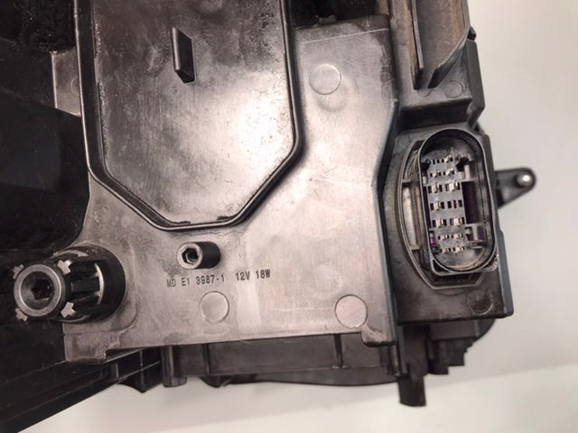Volkswagen Tiguan 2016-2020 Headlight Front Left Genuine Used ( with defect ) OEM: 5NB941035D