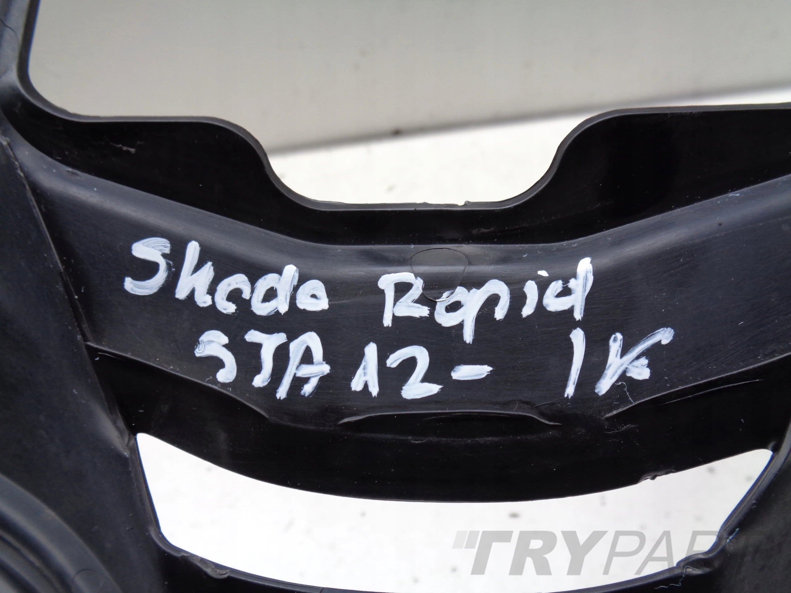 Radiator Grille for SKODA RAPID 5JA 12-