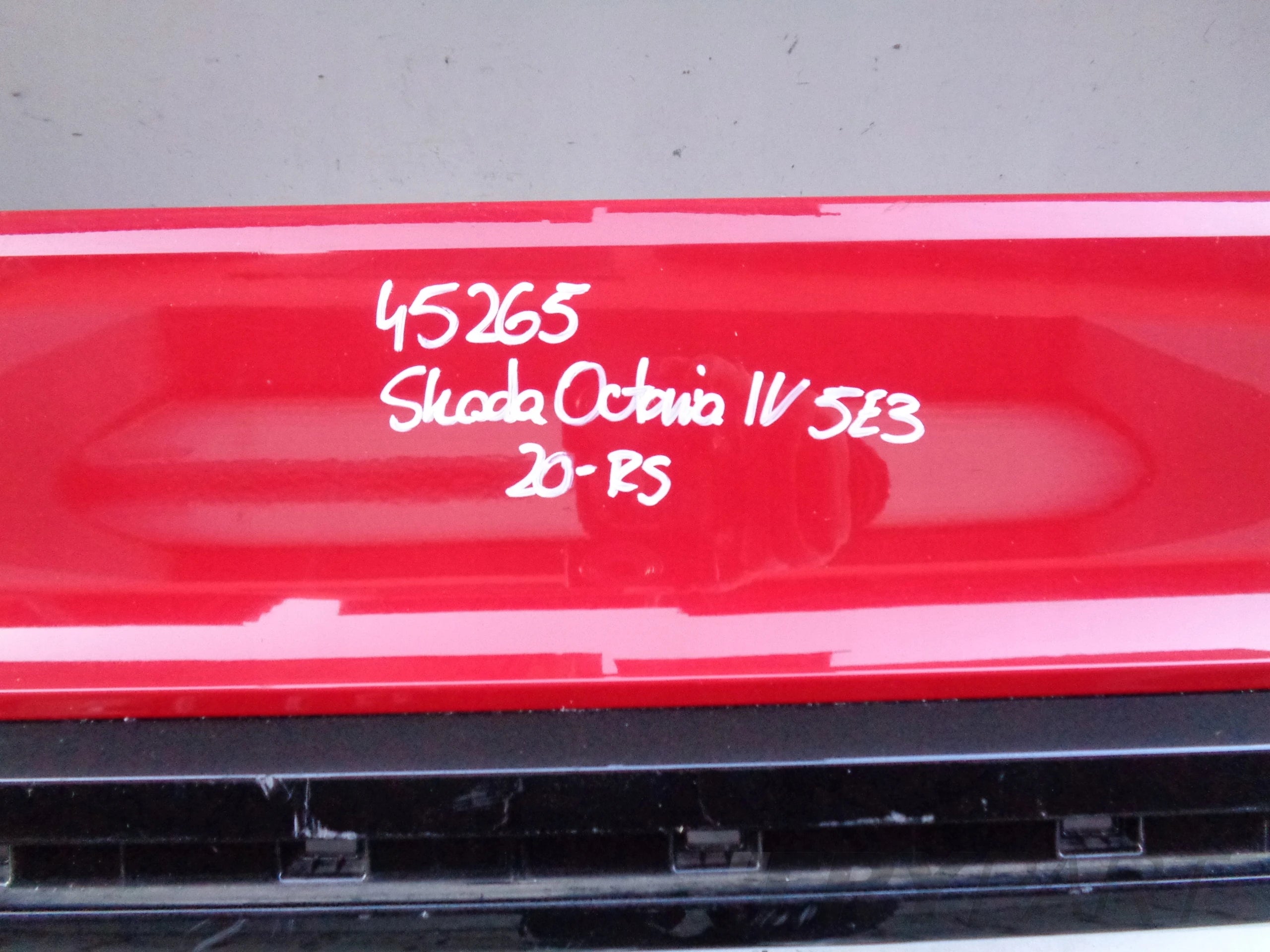 REAR BUMPER SKODA OCTAVIA IV 4 RS 5E3 20- ESTATE NO. 45265