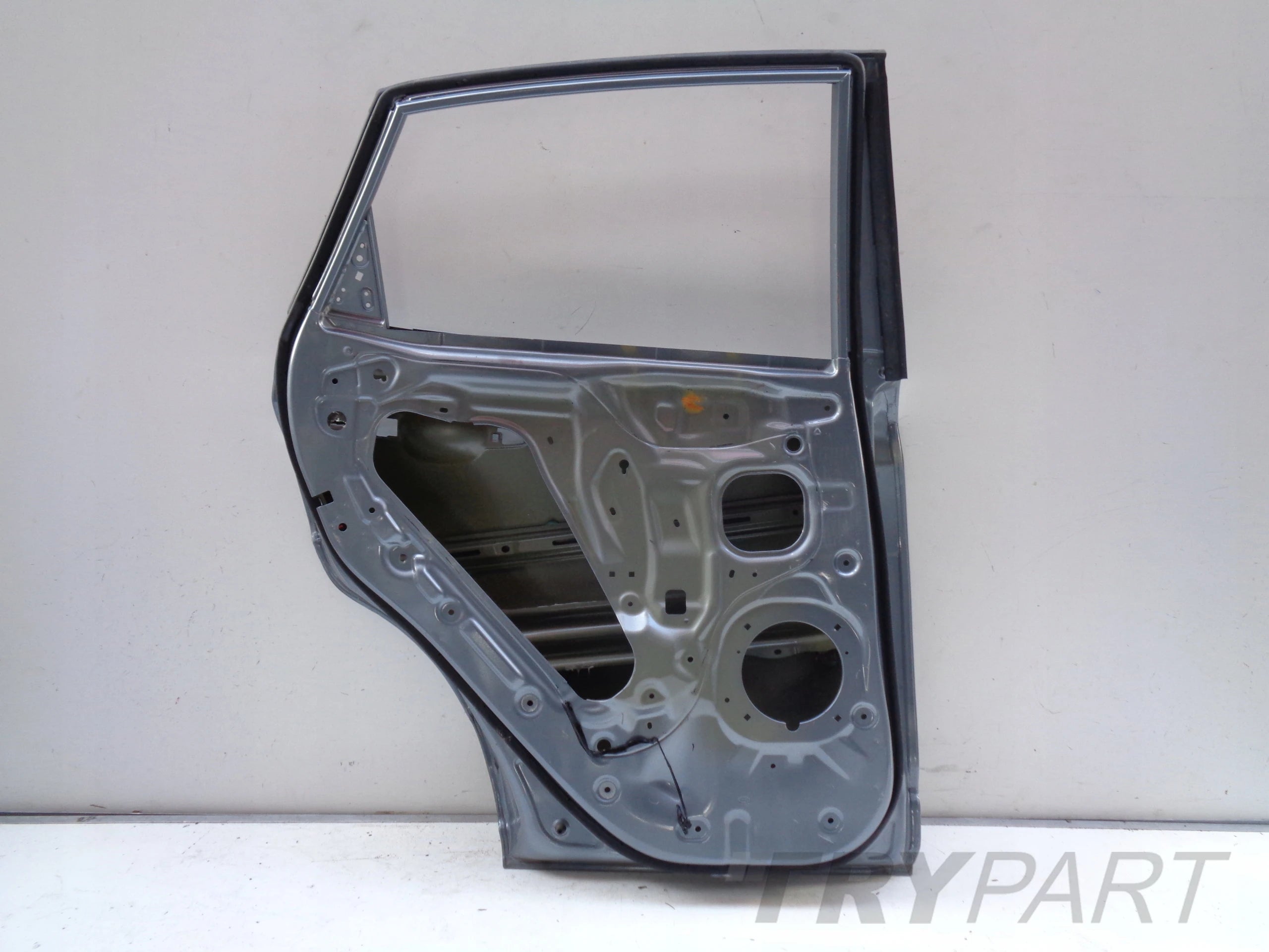 REAR LEFT DOOR HYUNDAI KONA 17- NO. 34347