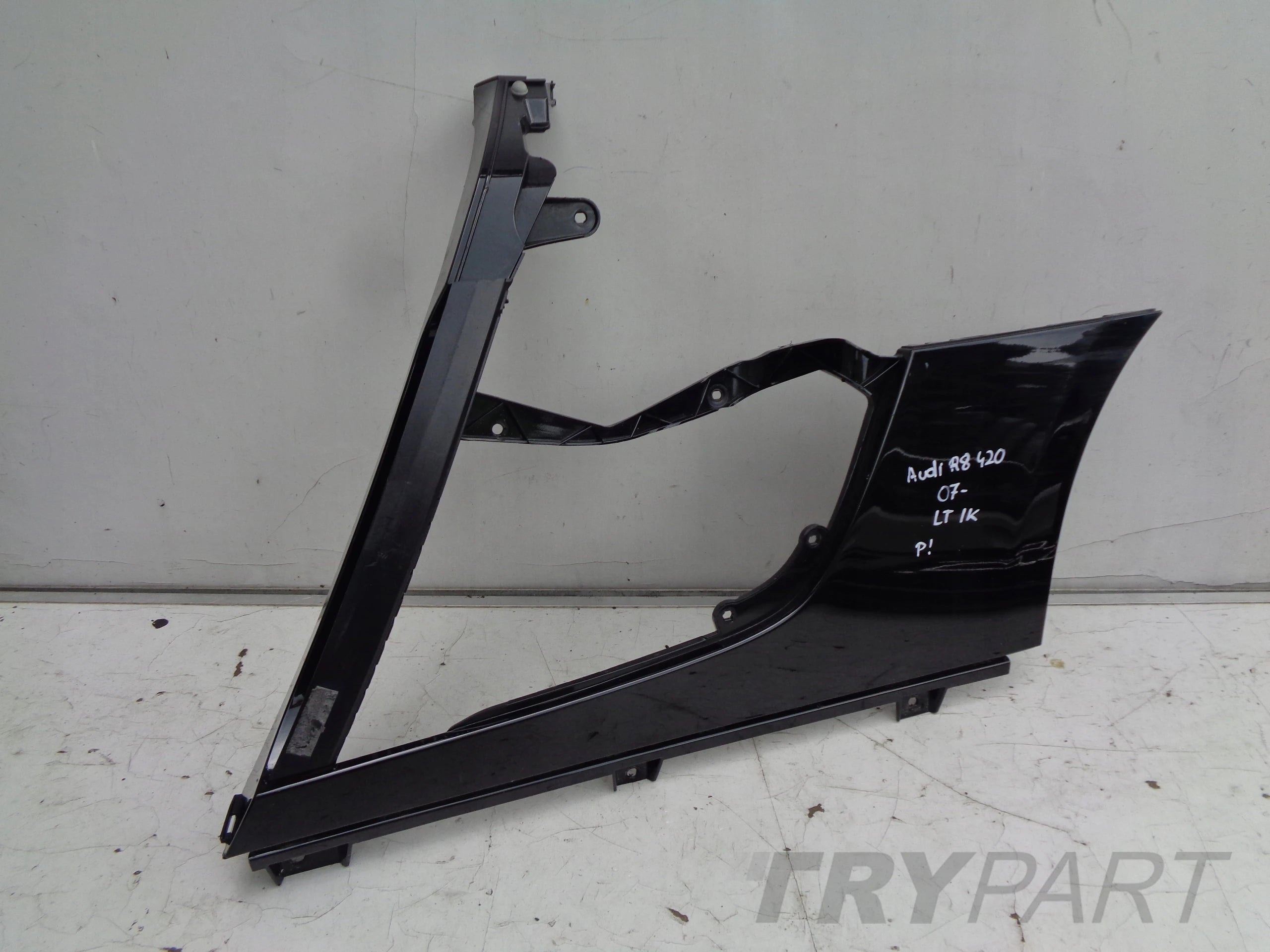 REAR LEFT FENDER SIDE PANEL SKIN AUDI R8 420 07-