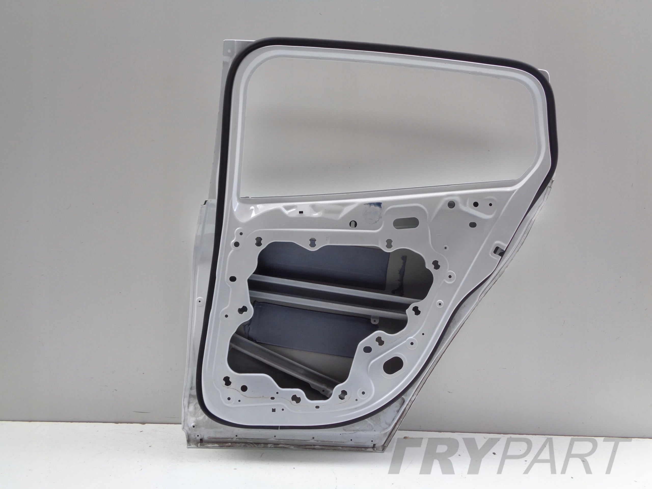 REAR RIGHT DOOR FORD FOCUS MK4 18- COMBI NO. 49001