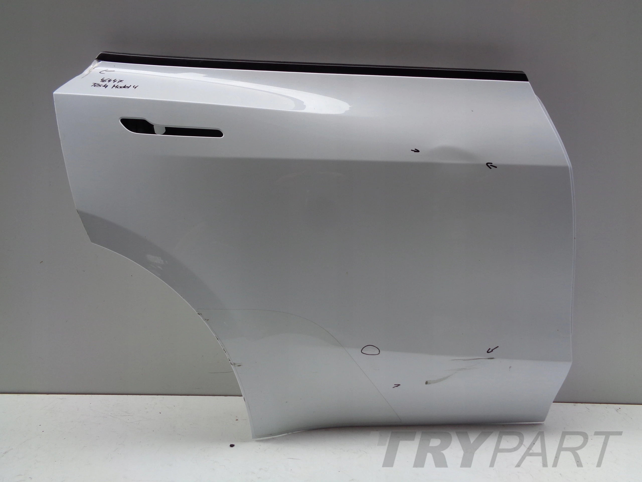 REAR RIGHT DOOR TESLA MODEL Y NO. 46447