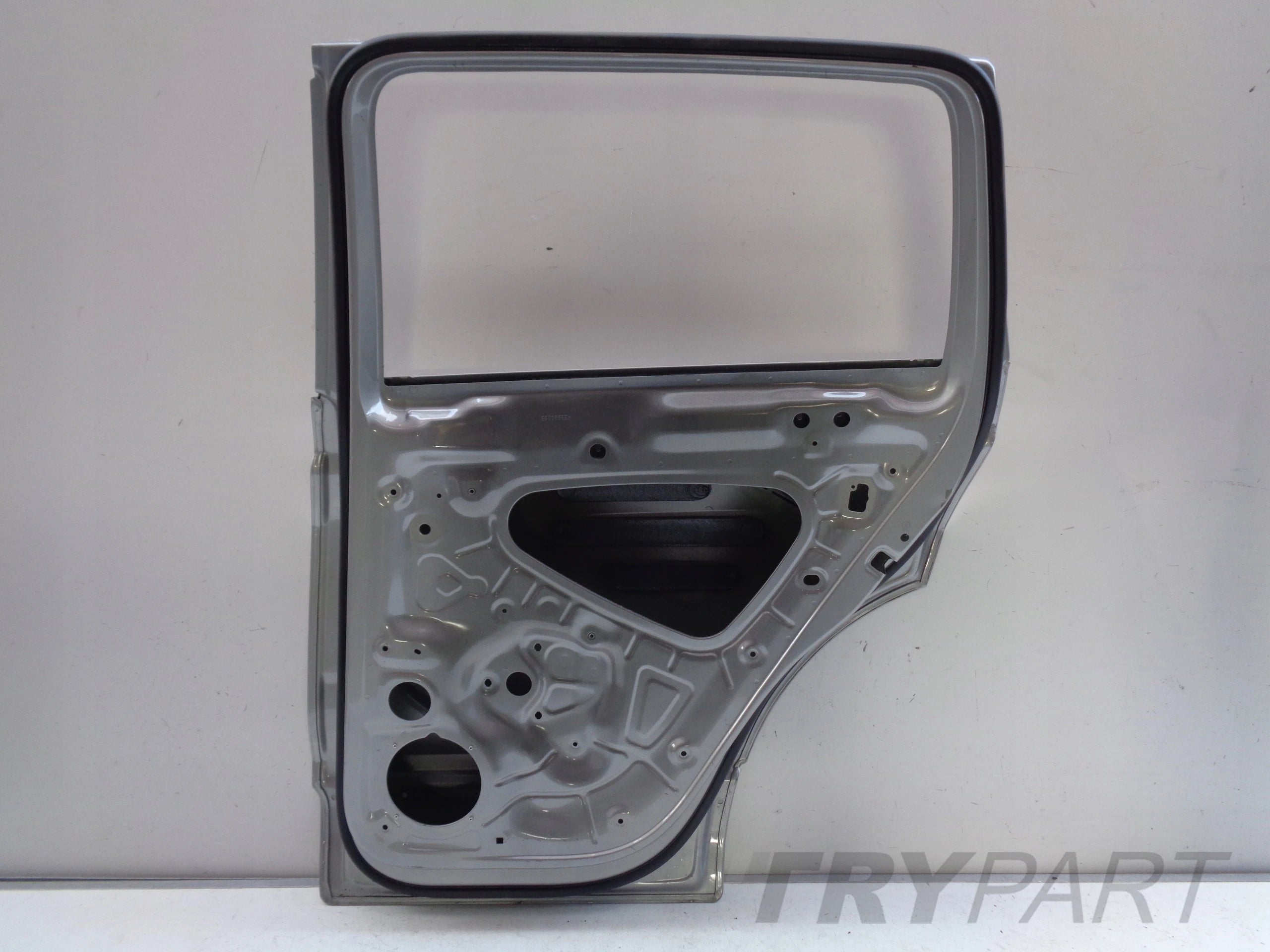 REAR RIGHT DOOR VW TIGUAN 5NA 16- NR 32492