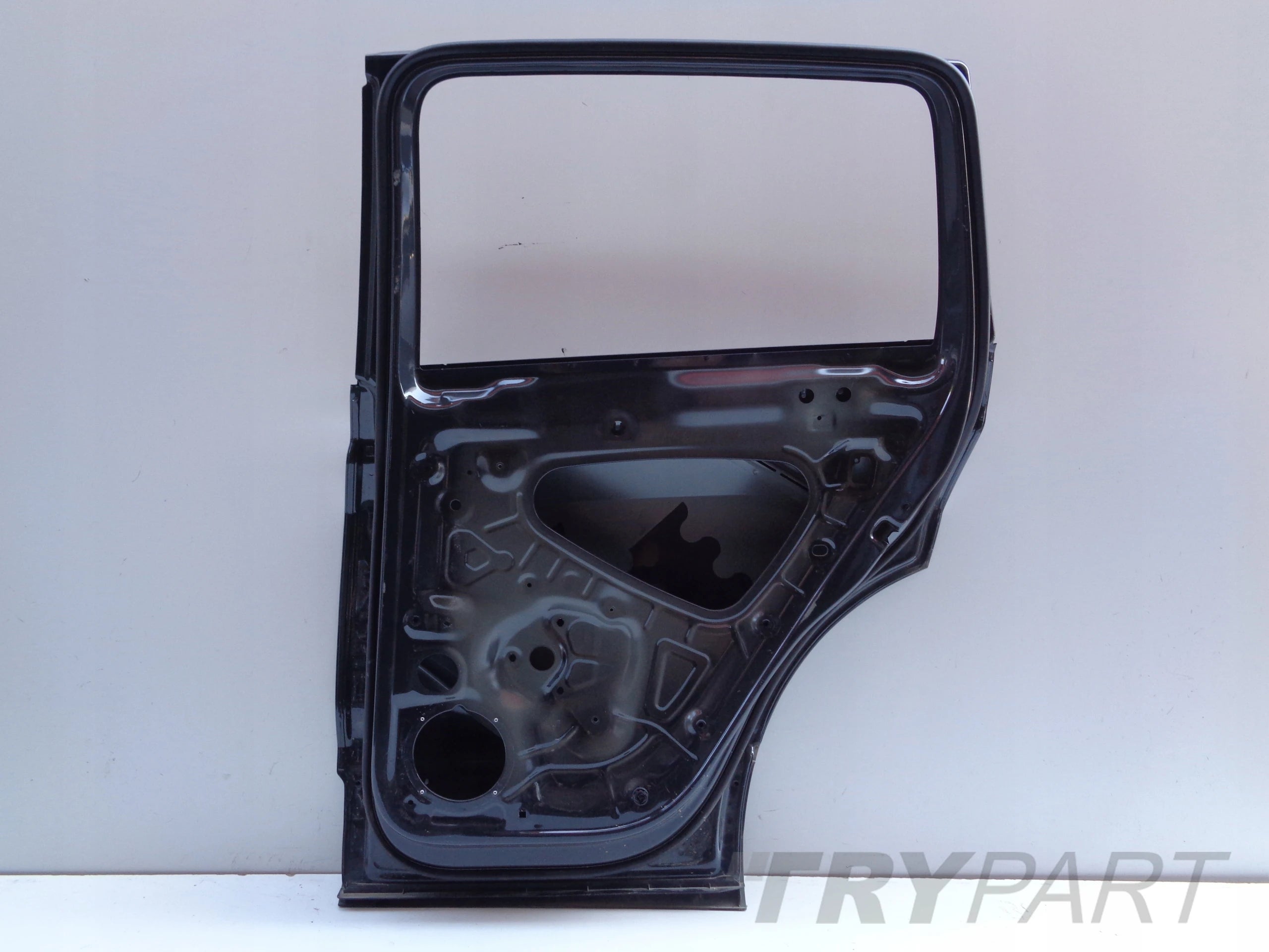 REAR RIGHT DOOR VW TIGUAN II 5NA 16- NO. 47156