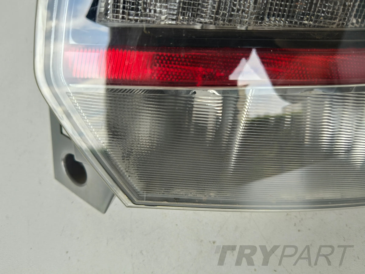 REAR RIGHT TAIL LIGHT SUBARU XV 16- LIFT LED